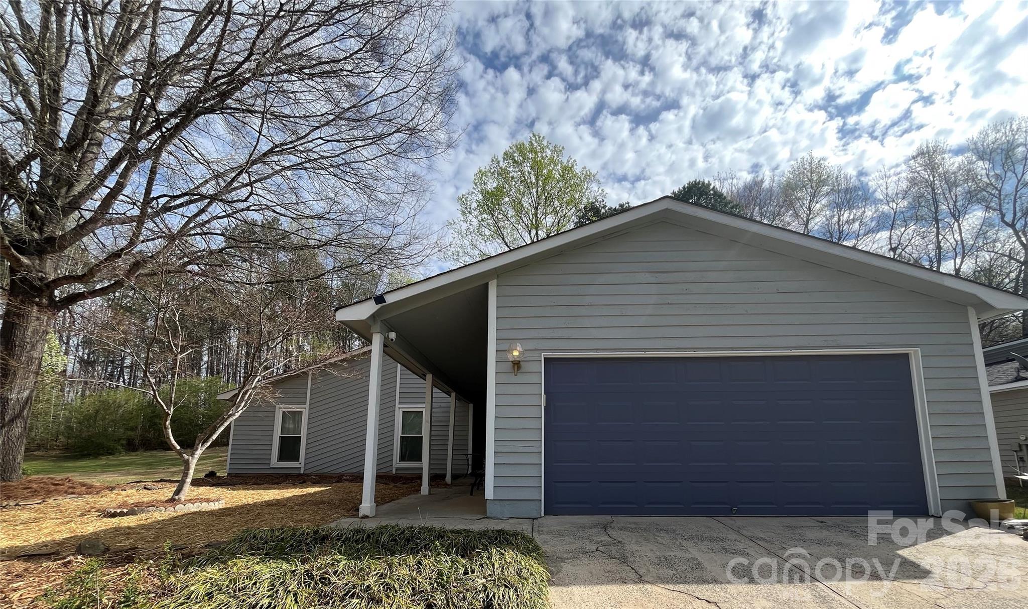 6525 Thamesmead Lane Property Photo 1