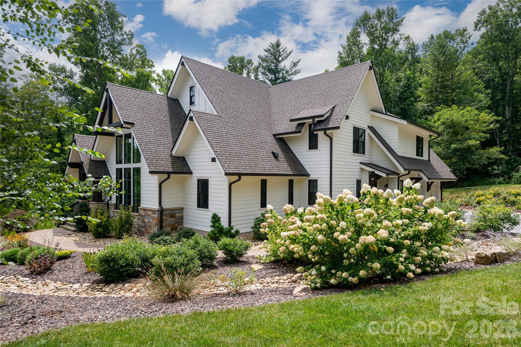 450 Barrington Drive Property Photo 3