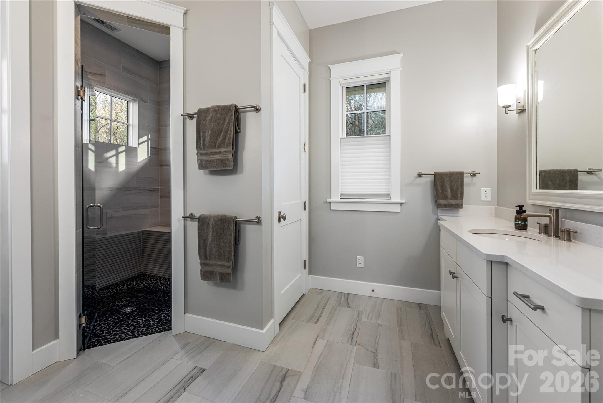450 Barrington Drive Property Photo 20