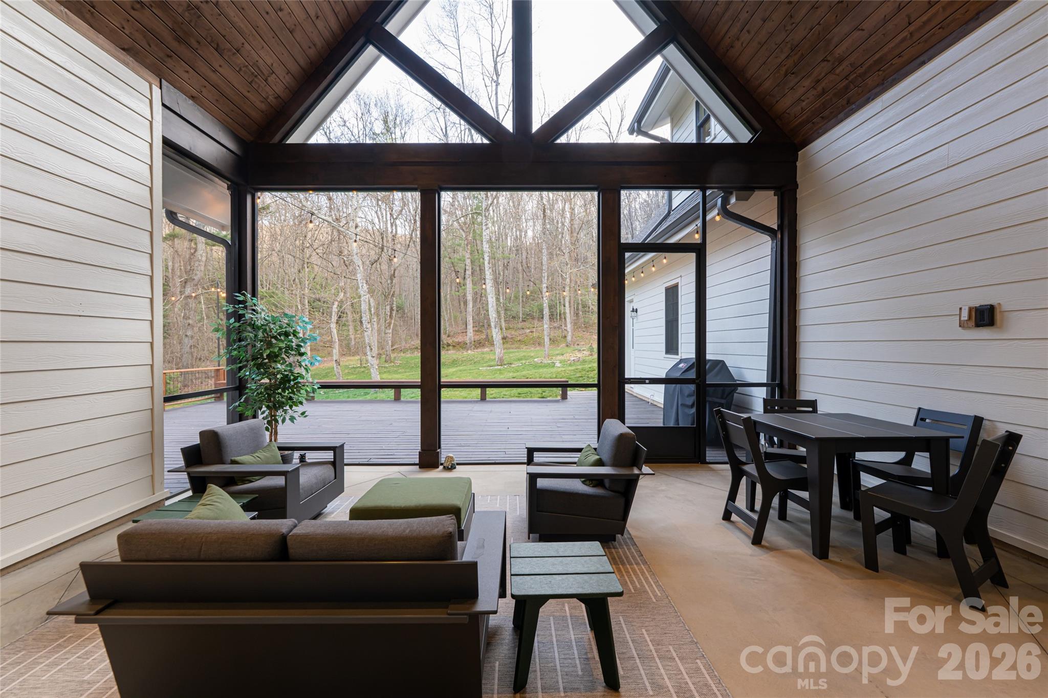 450 Barrington Drive Property Photo 32