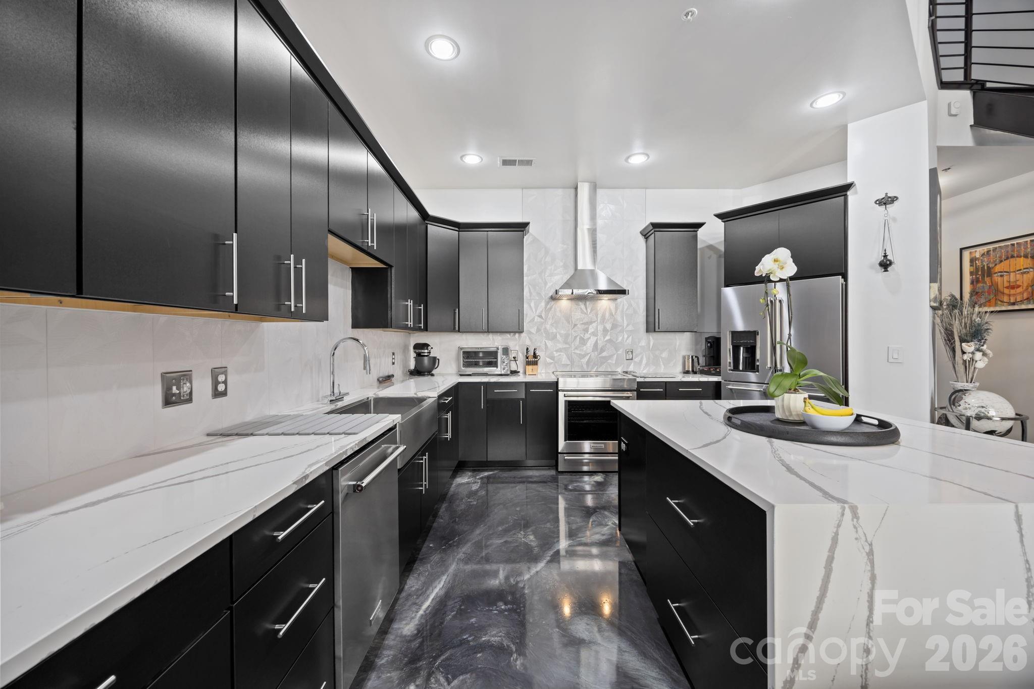 921 Westmere Avenue Property Photo 12