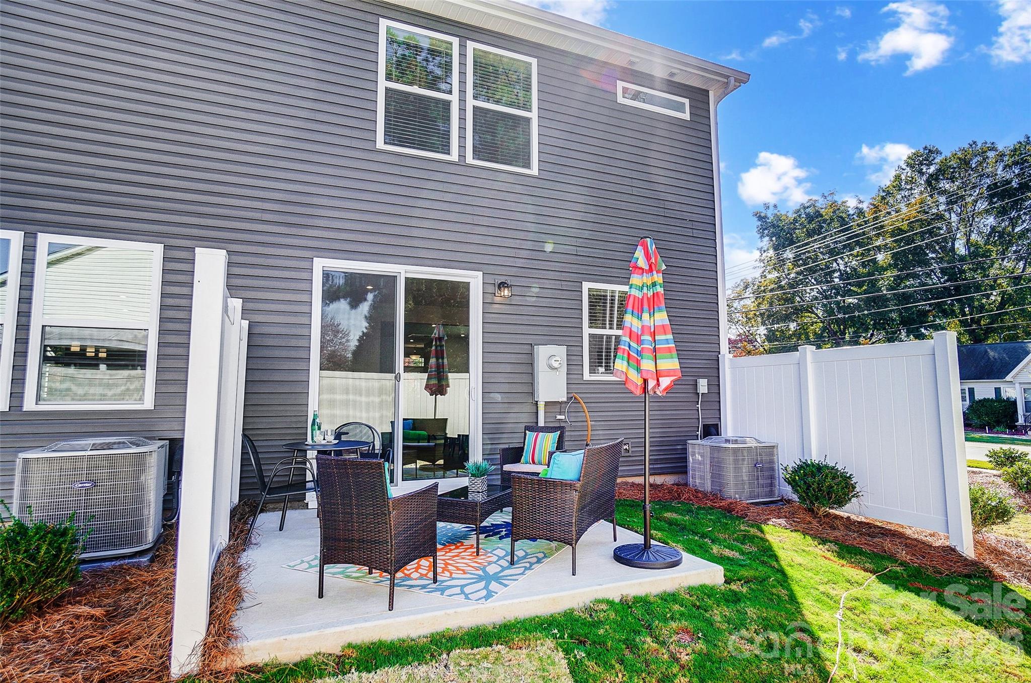 2545 Hedgecliff Road Property Photo 20