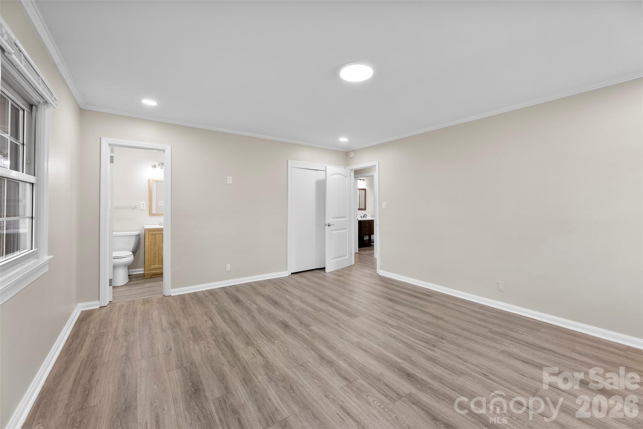 420 Downey Place Property Photo 14
