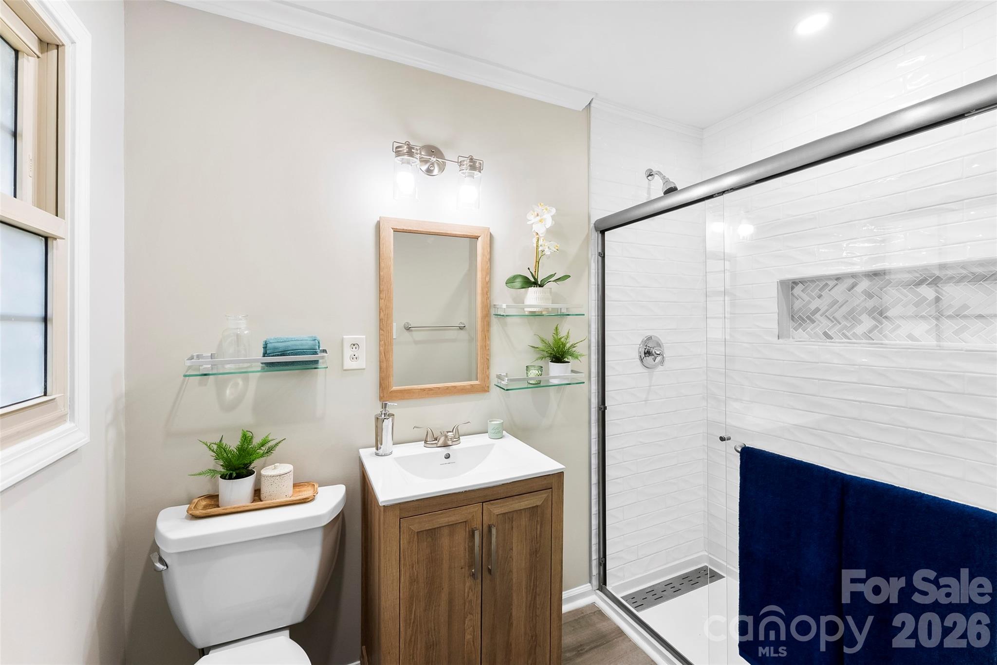 420 Downey Place Property Photo 15