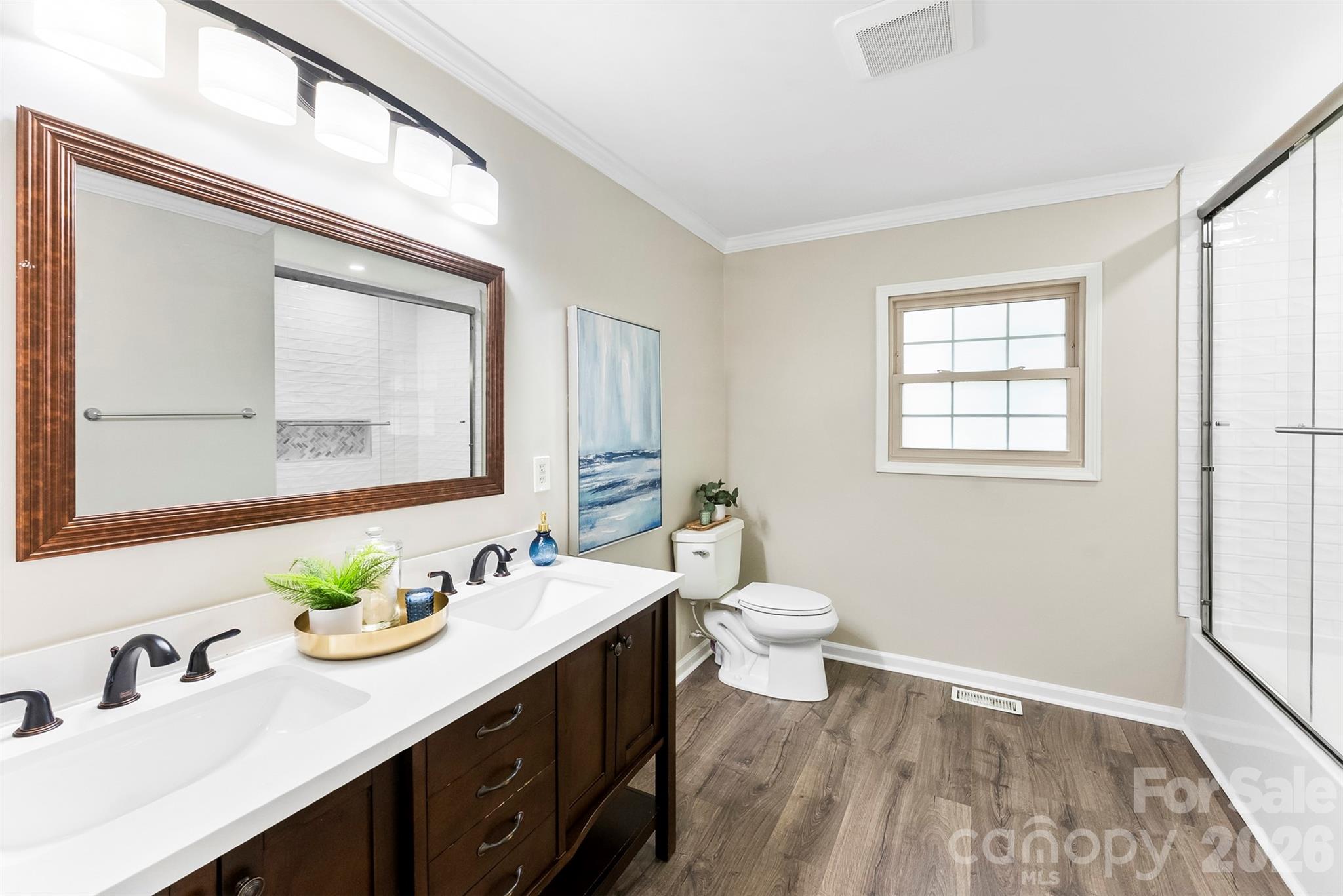 420 Downey Place Property Photo 18
