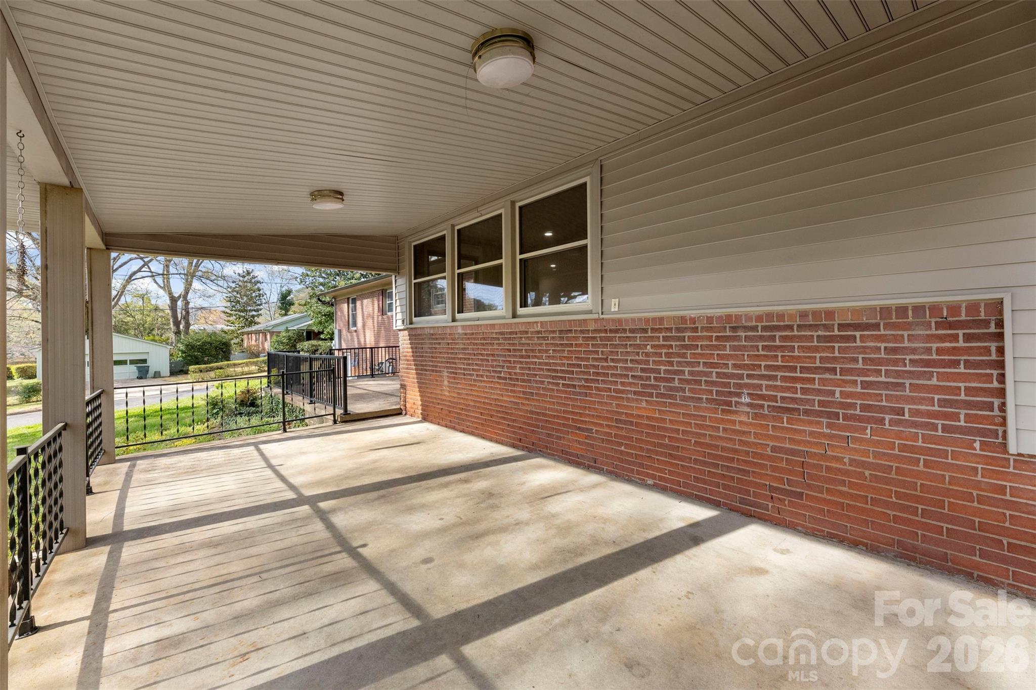 420 Downey Place Property Photo 22