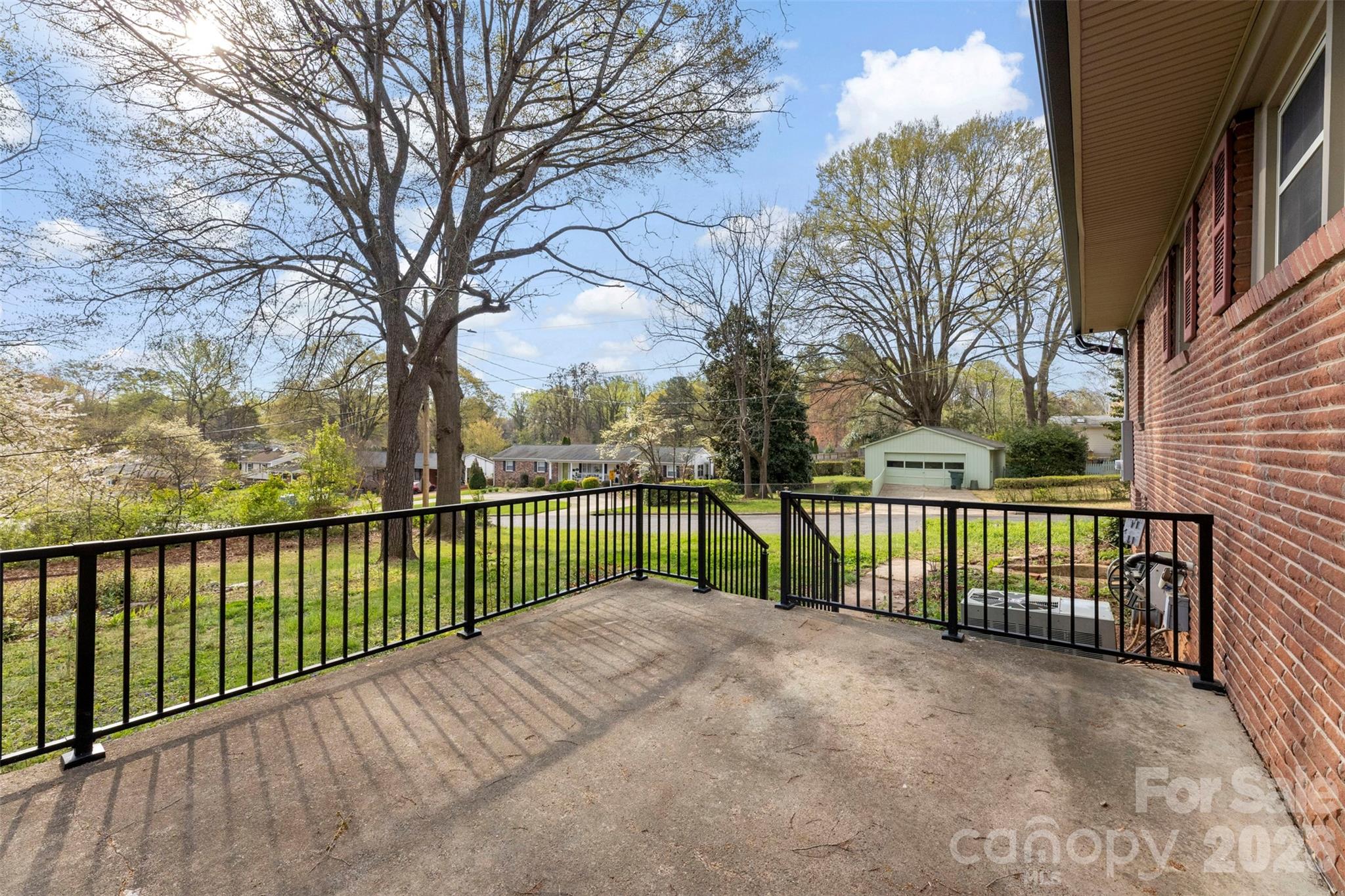 420 Downey Place Property Photo 23