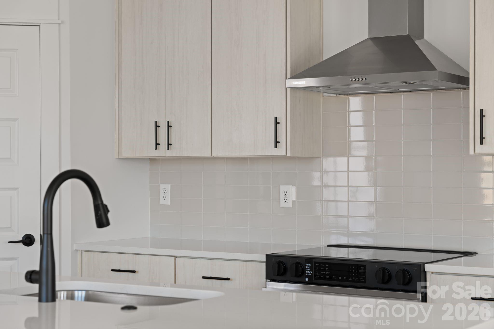 128 Collin Place 35 Property Photo 17