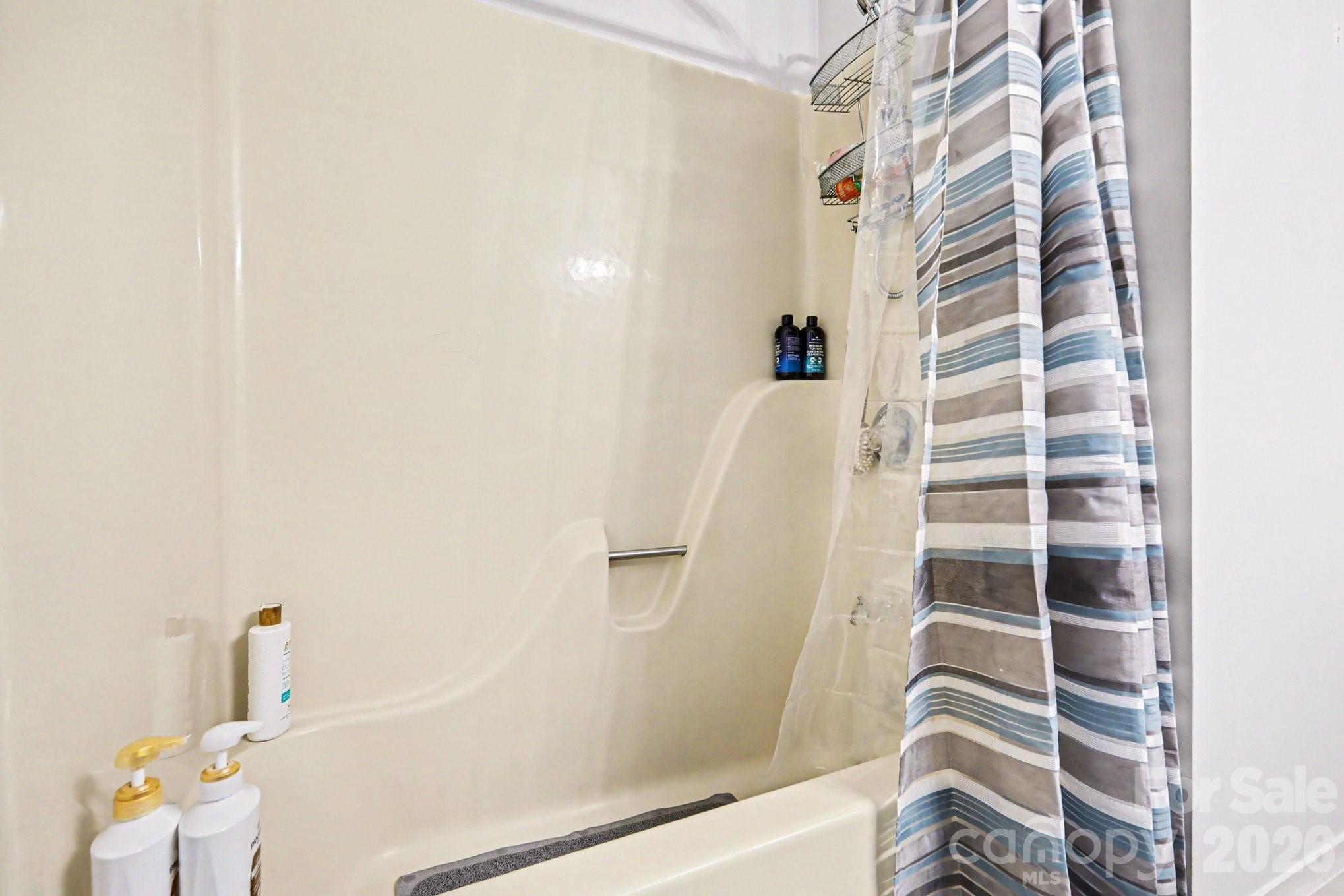 1162 Crestmont Drive Property Photo 24