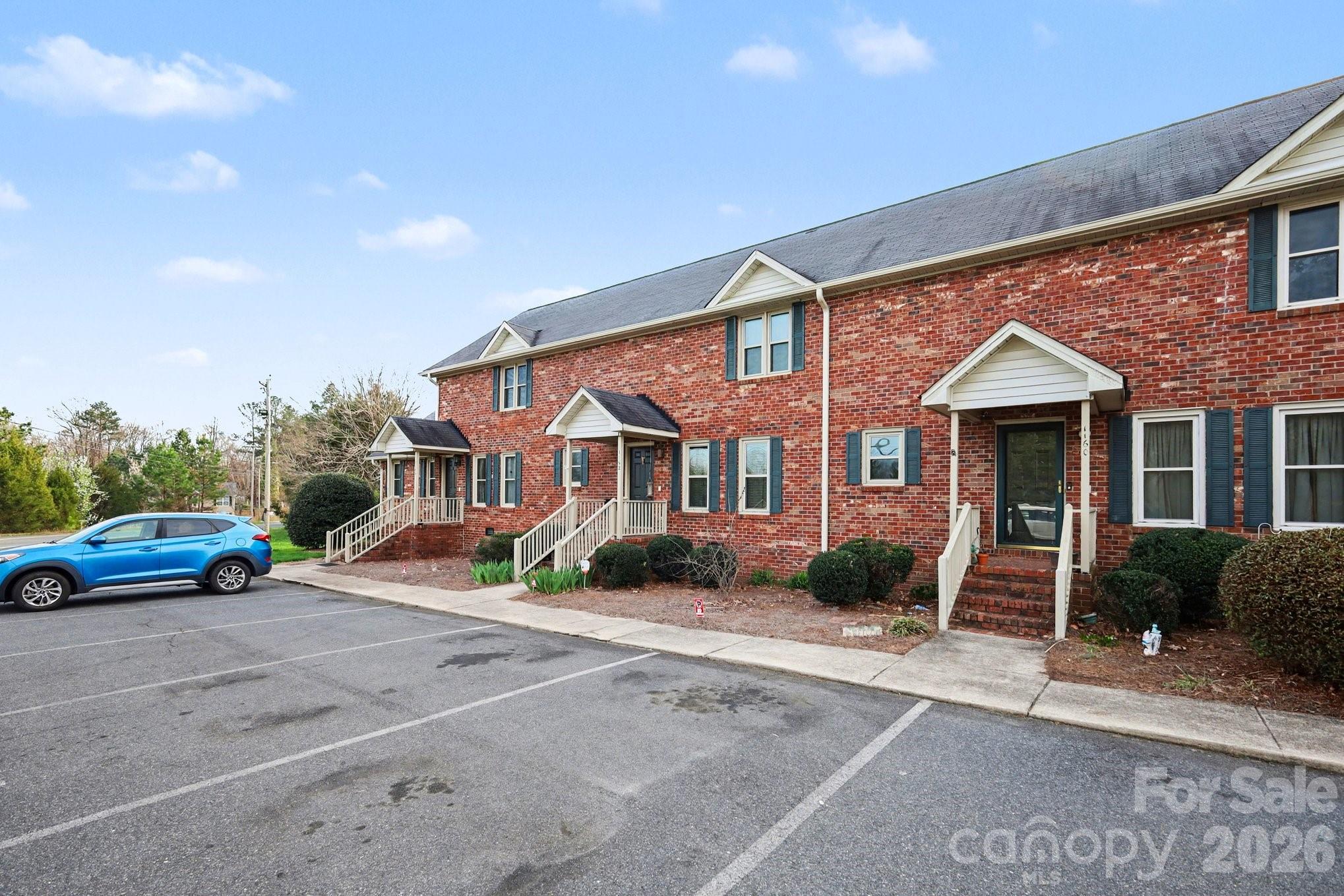 1162 Crestmont Drive Property Photo 28