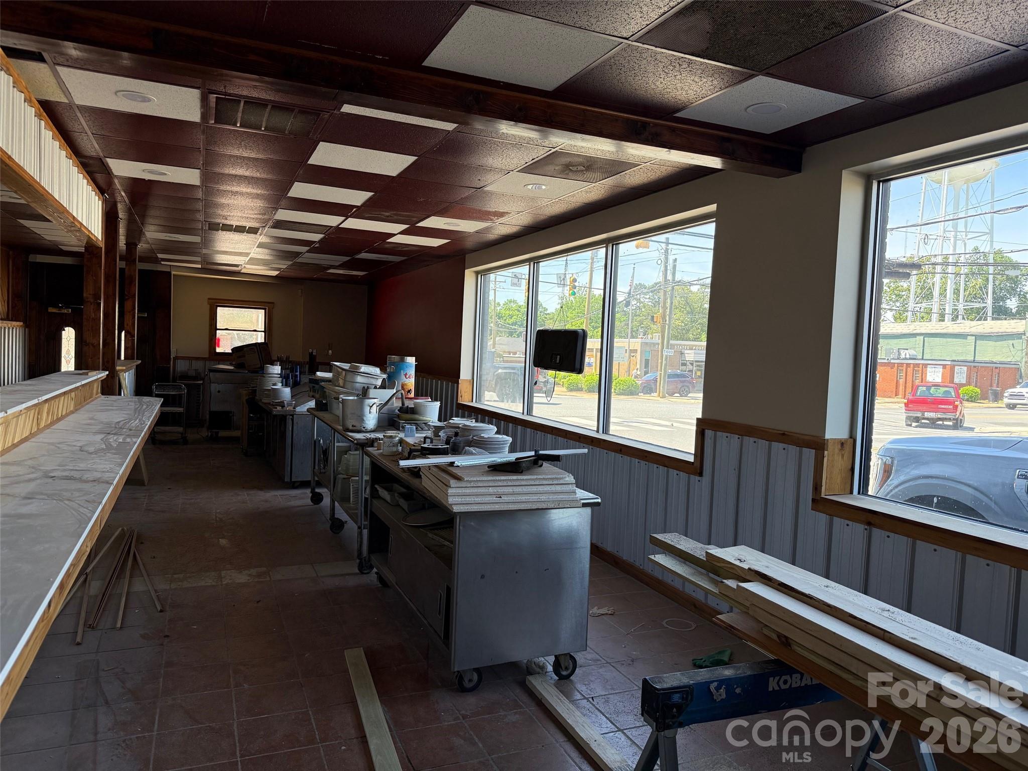 101 S Main Street Property Photo 16