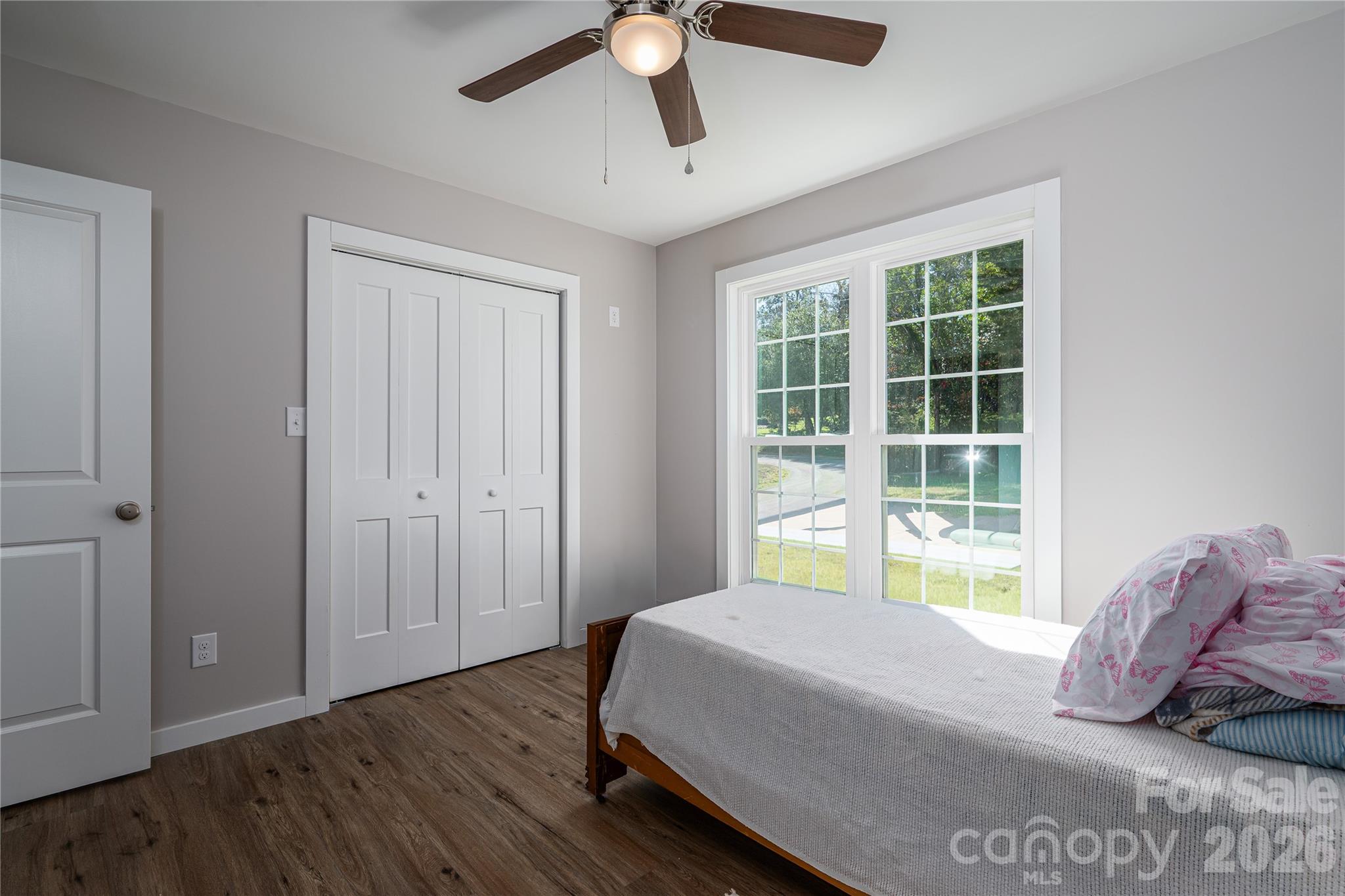 660 W 9th Street Property Photo 24