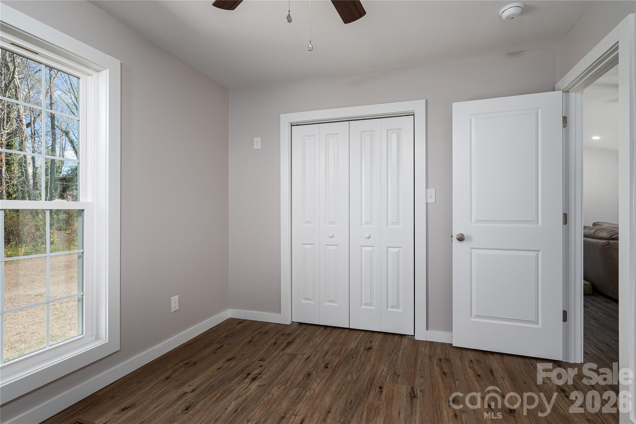 660 W 9th Street Property Photo 27