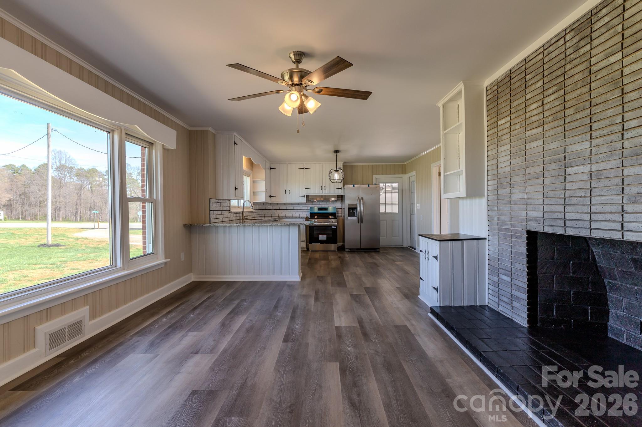 1217 Daniels Road Property Photo 8