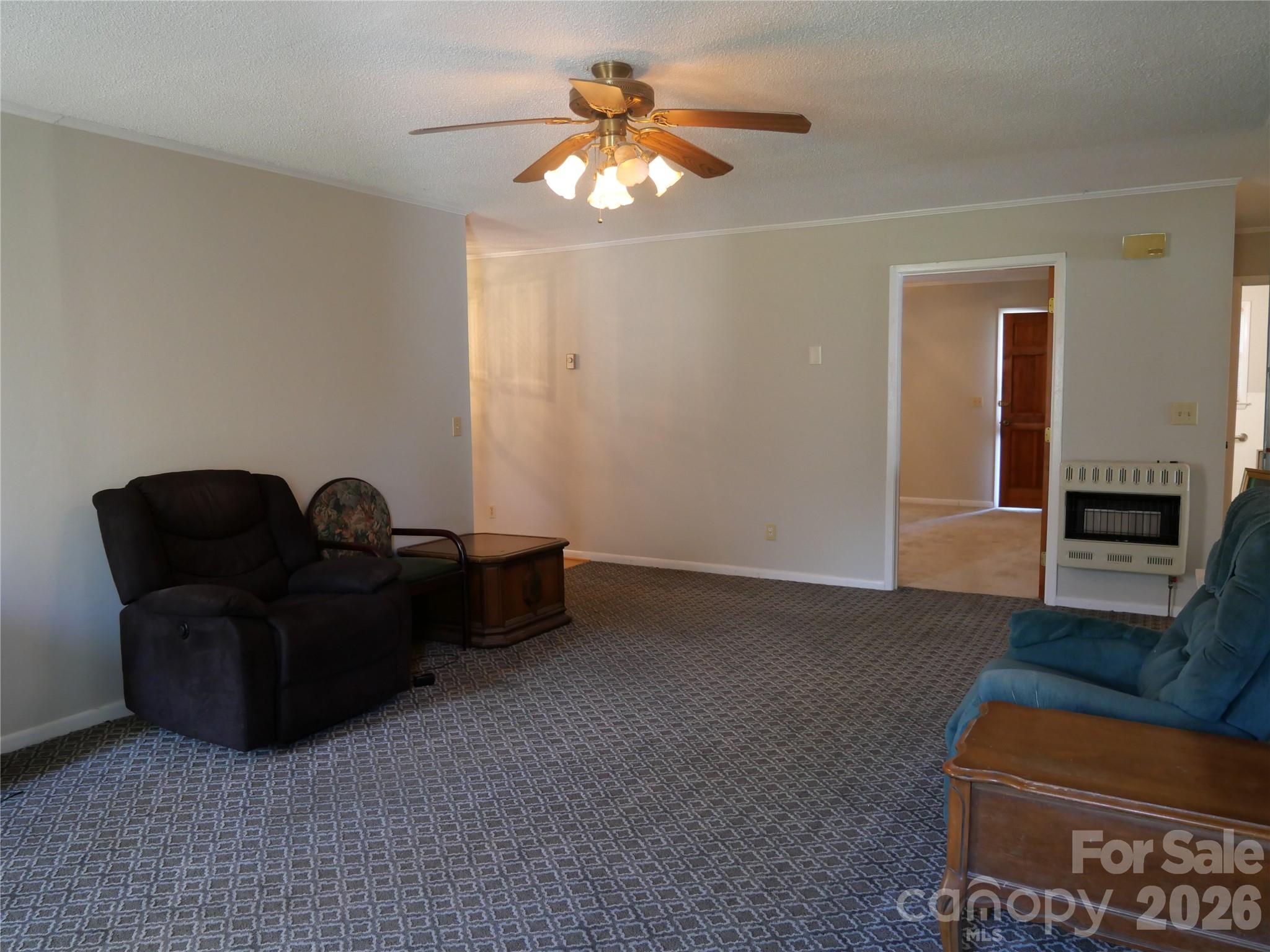 220 N Russell Street Property Photo 6