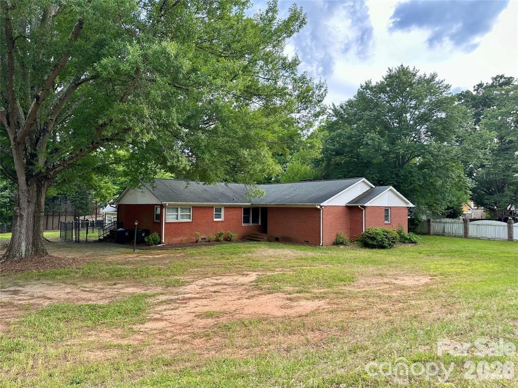 10100 Sam Furr Road Property Photo 1