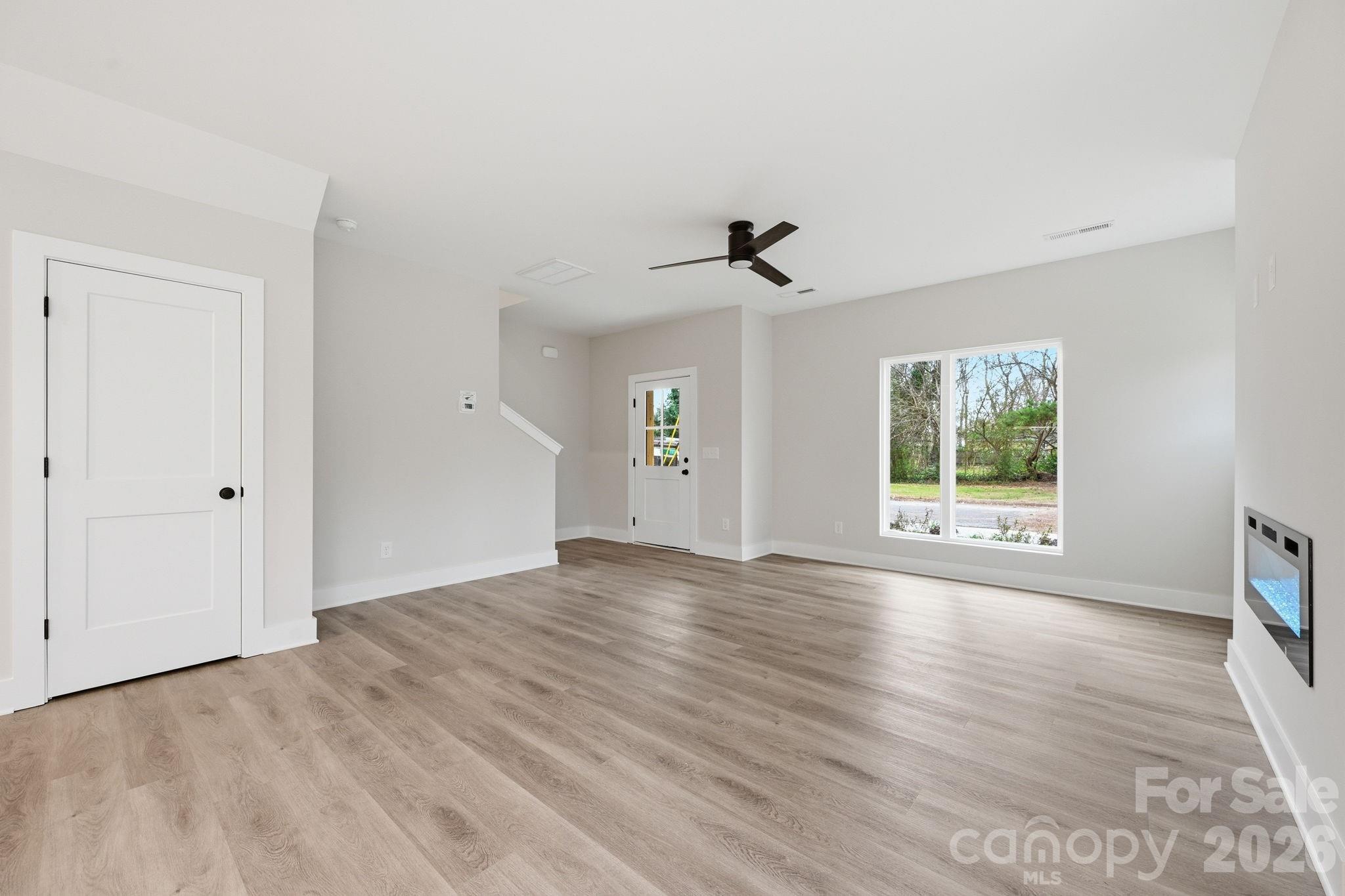 214 Chestnut Street Property Photo 2