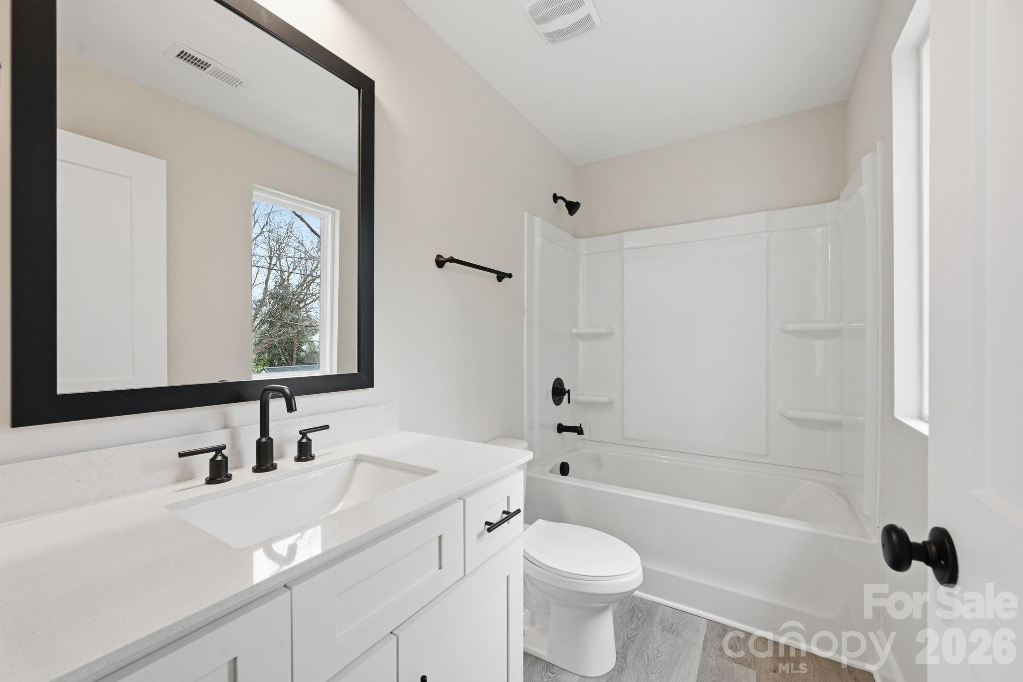 214 Chestnut Street Property Photo 9