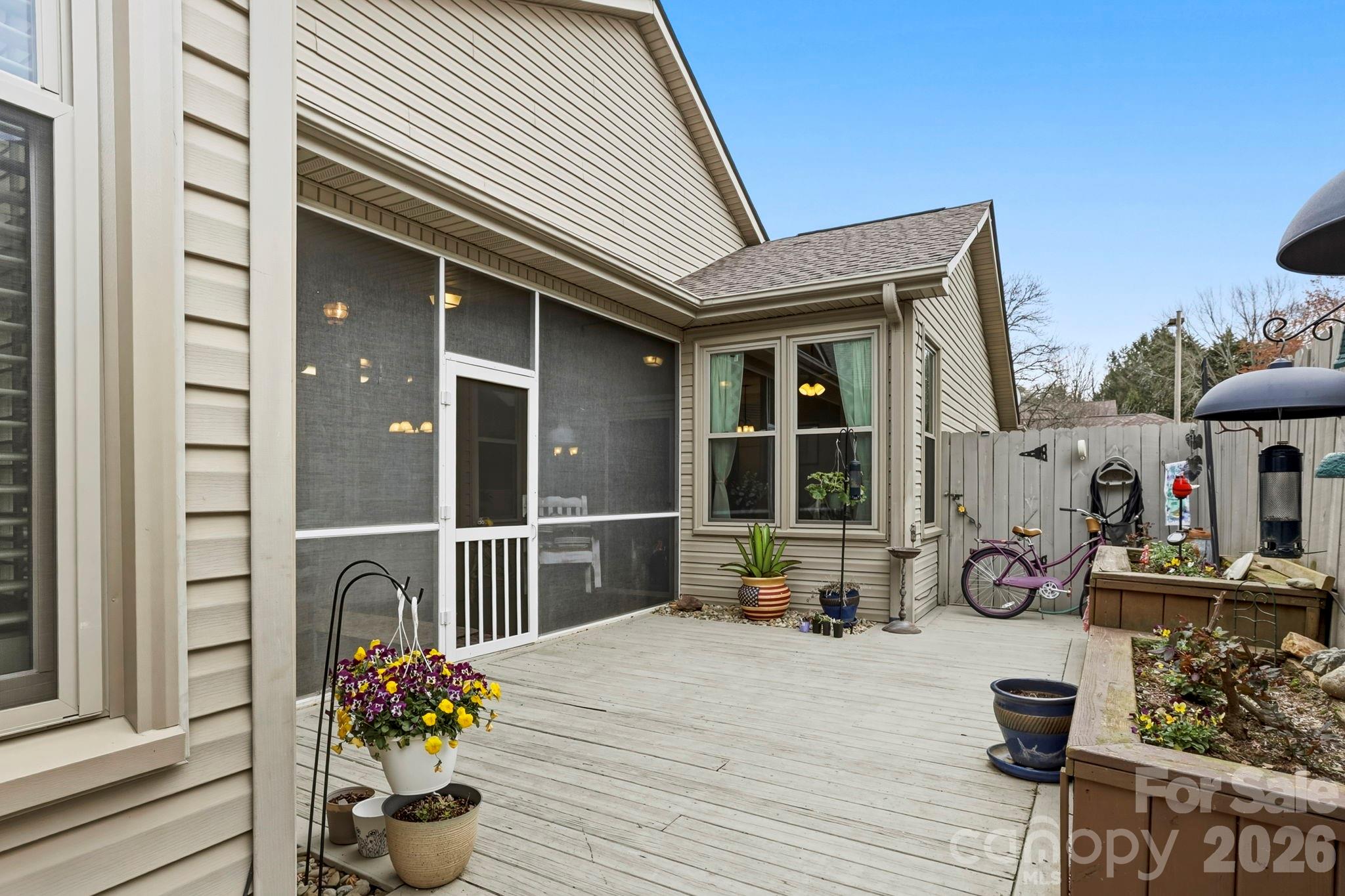 21 Tisha Lane Property Photo 8