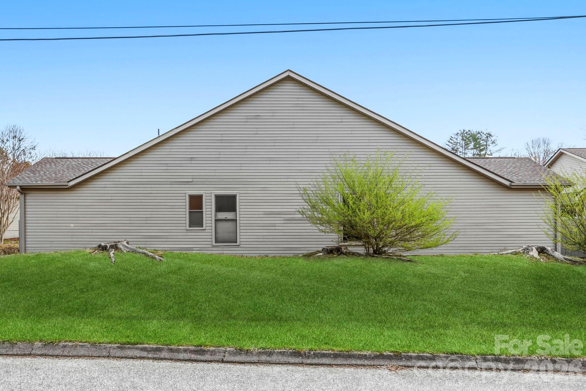 21 Tisha Lane Property Photo 10