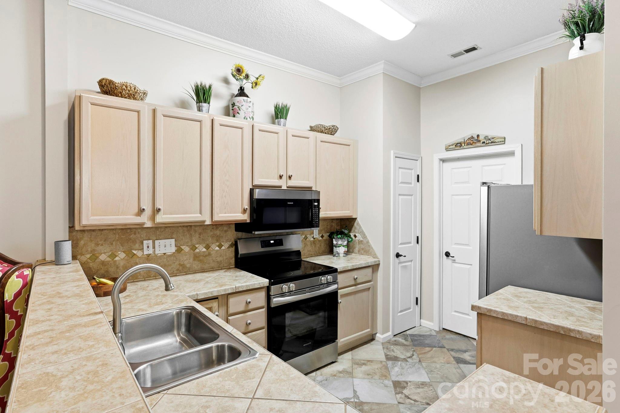 21 Tisha Lane Property Photo 15