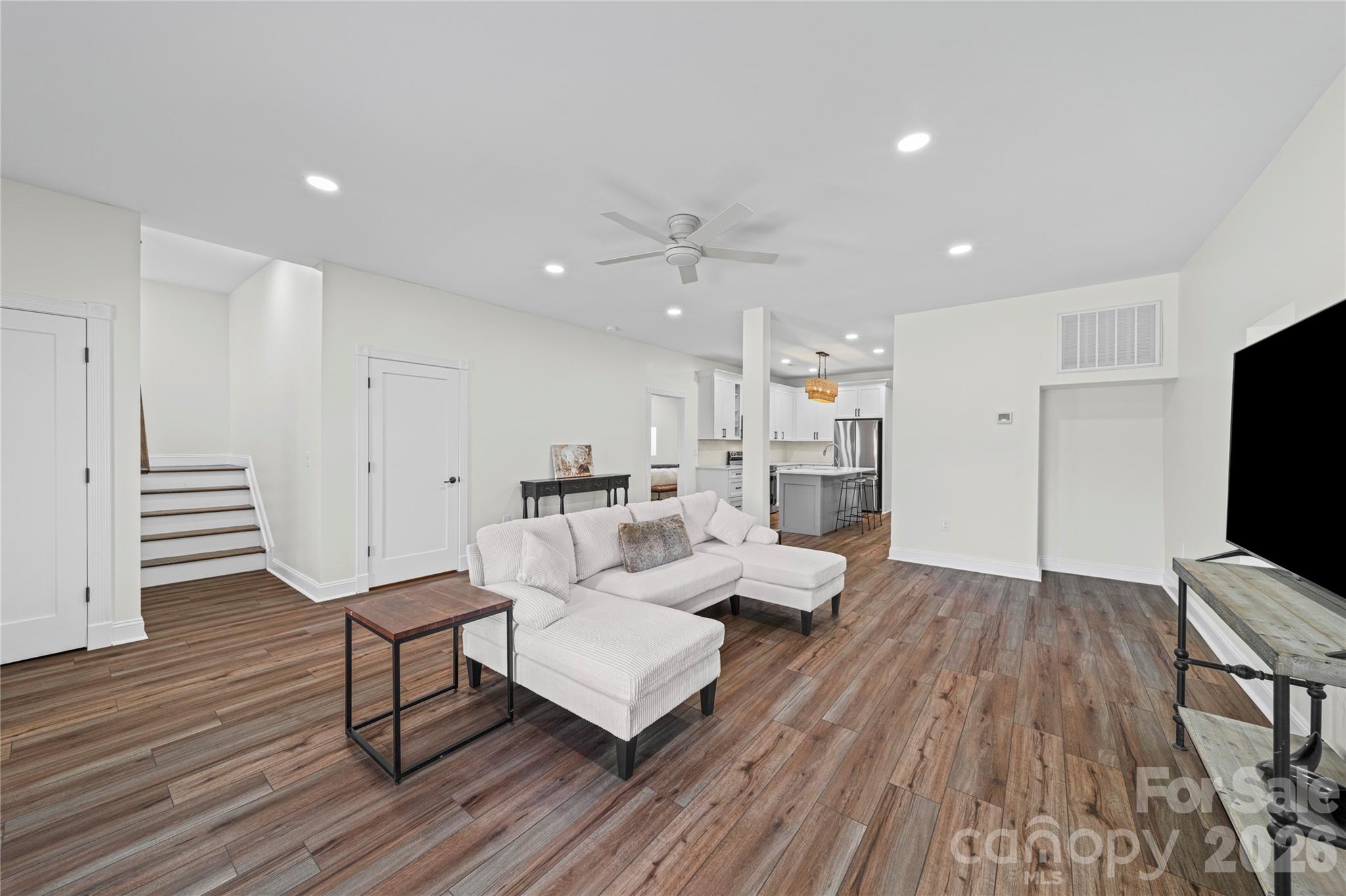 129 Corban Avenue 6 Property Photo 3