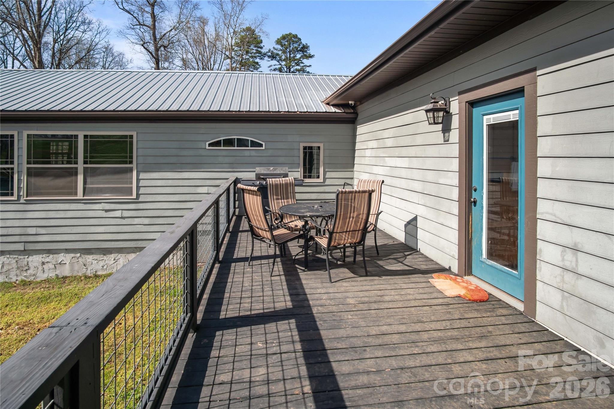 4107 Sandy Plains Road Property Photo 6