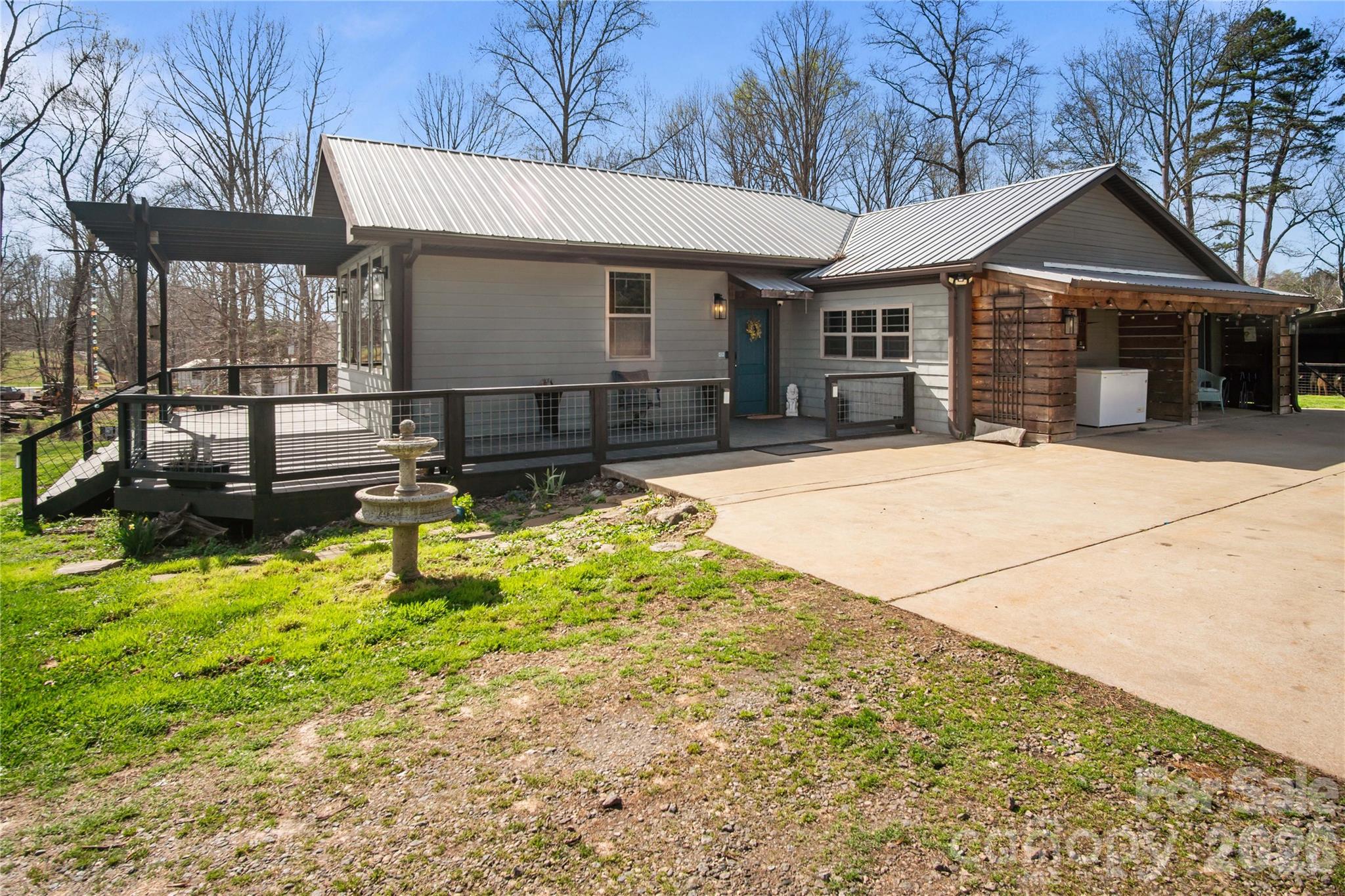 4107 Sandy Plains Road Property Photo 8