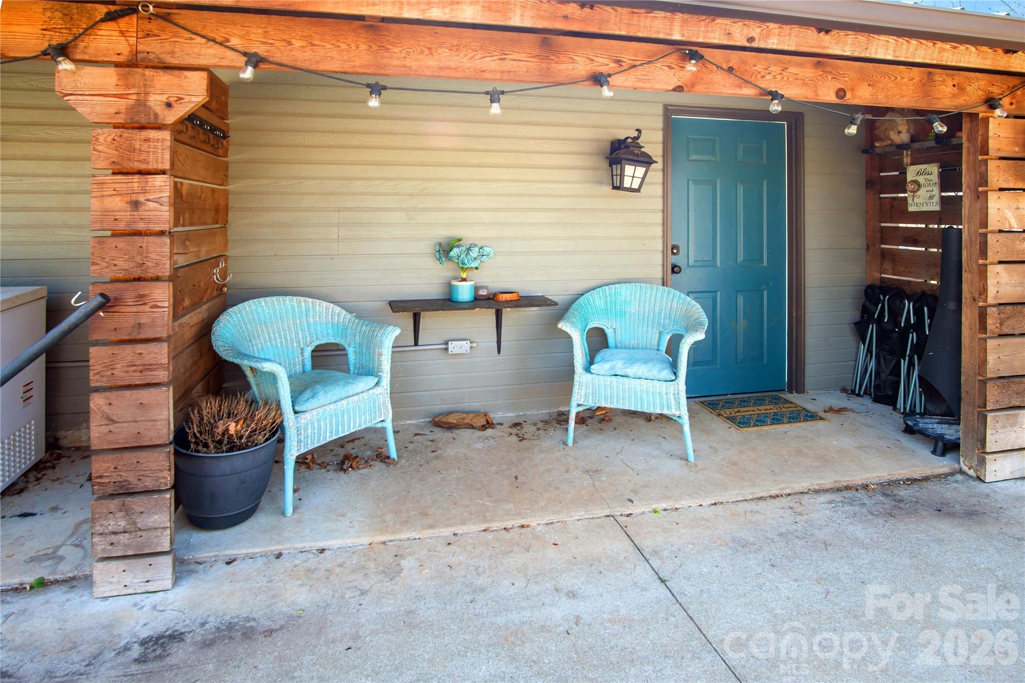 4107 Sandy Plains Road Property Photo 10