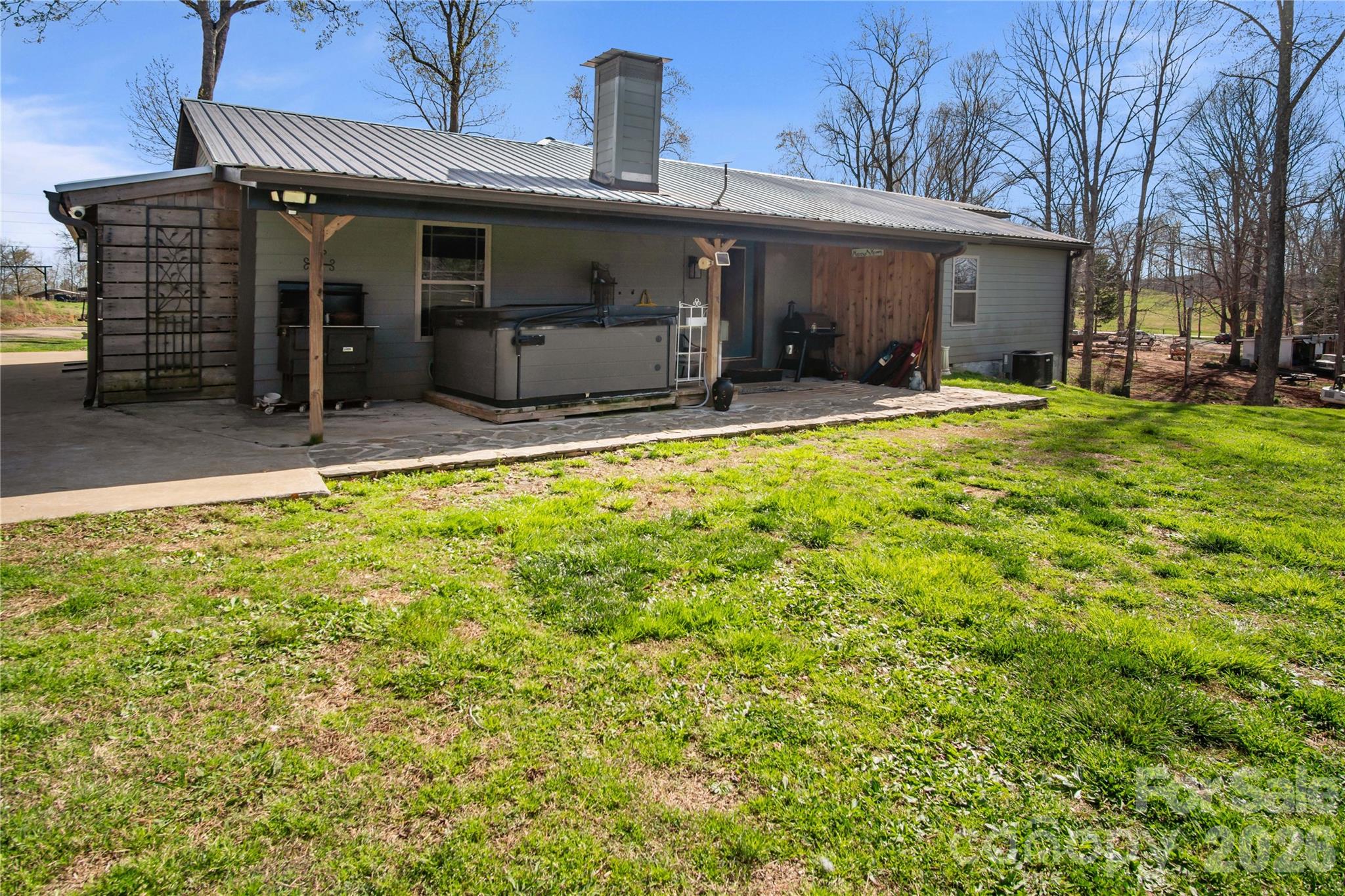 4107 Sandy Plains Road Property Photo 12