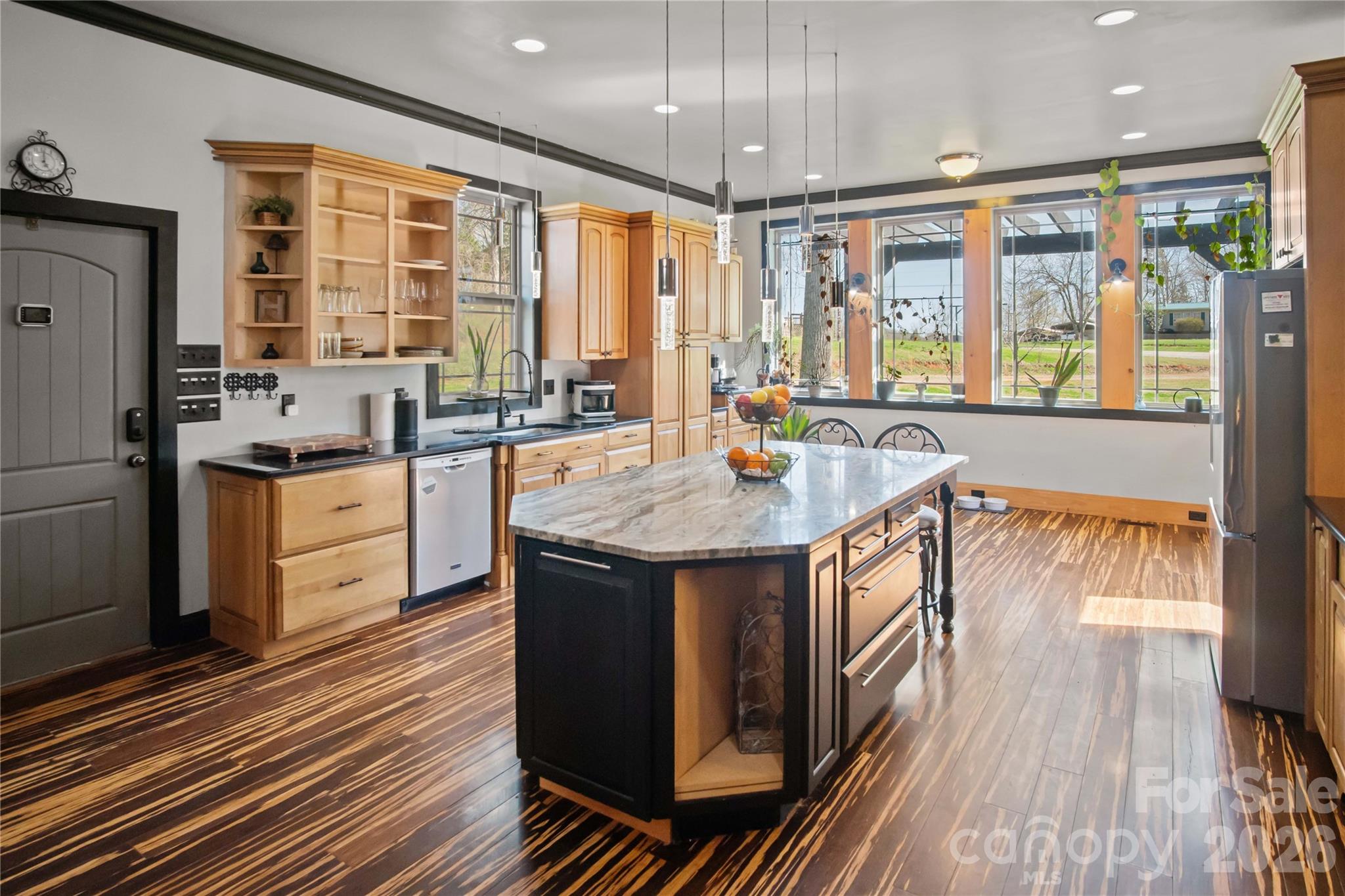 4107 Sandy Plains Road Property Photo 18