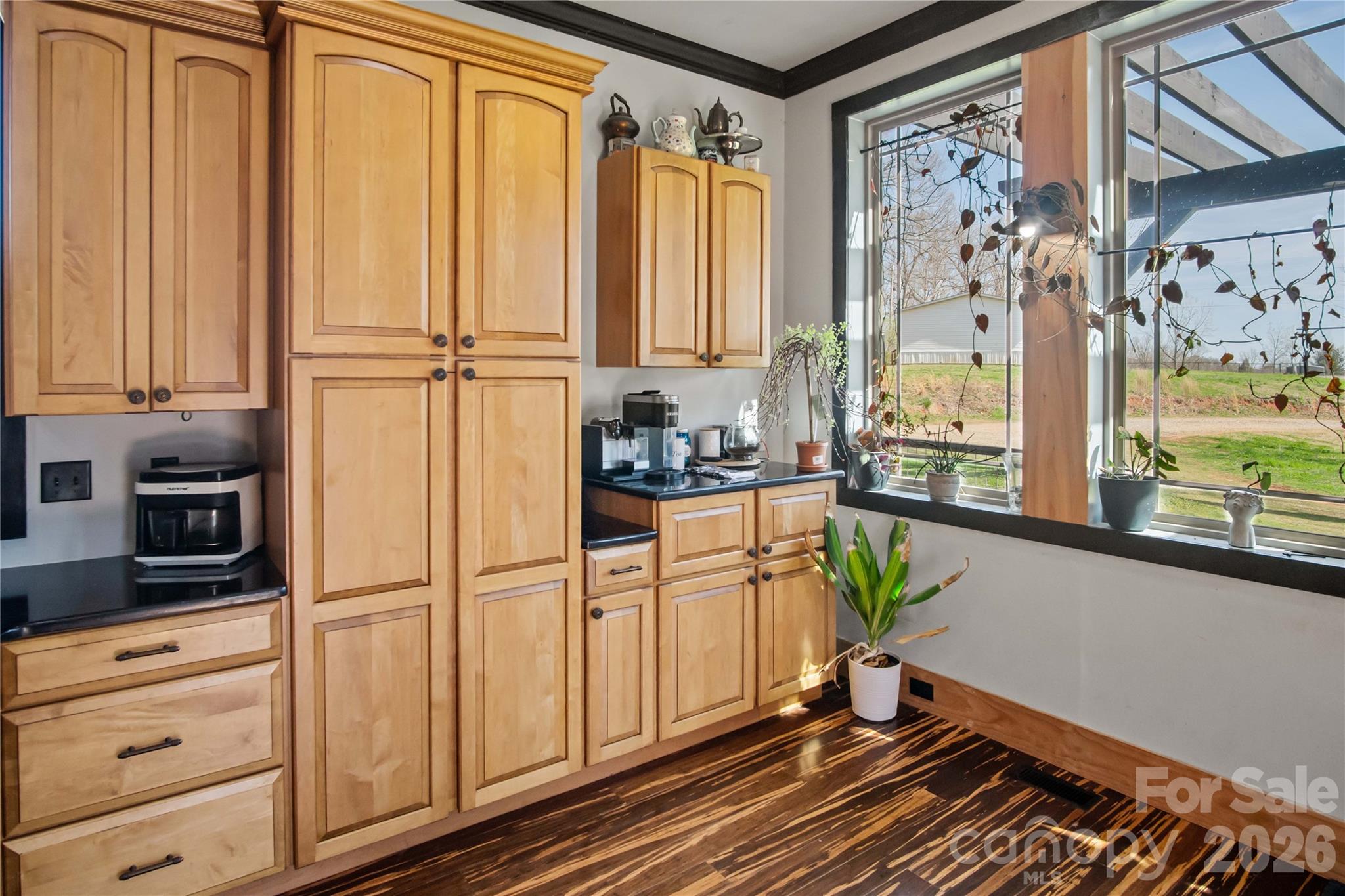 4107 Sandy Plains Road Property Photo 23