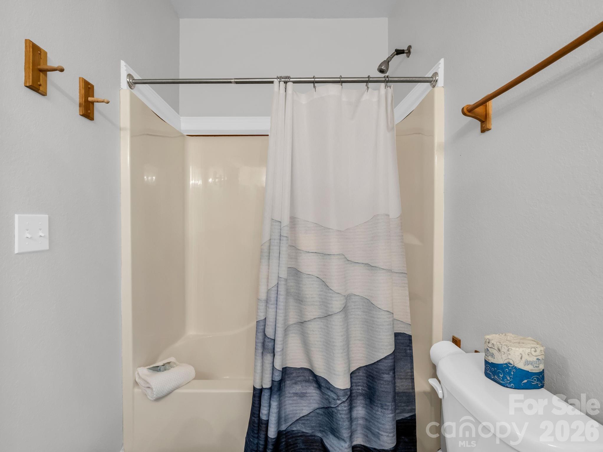 121 Fern Loop Property Photo 21