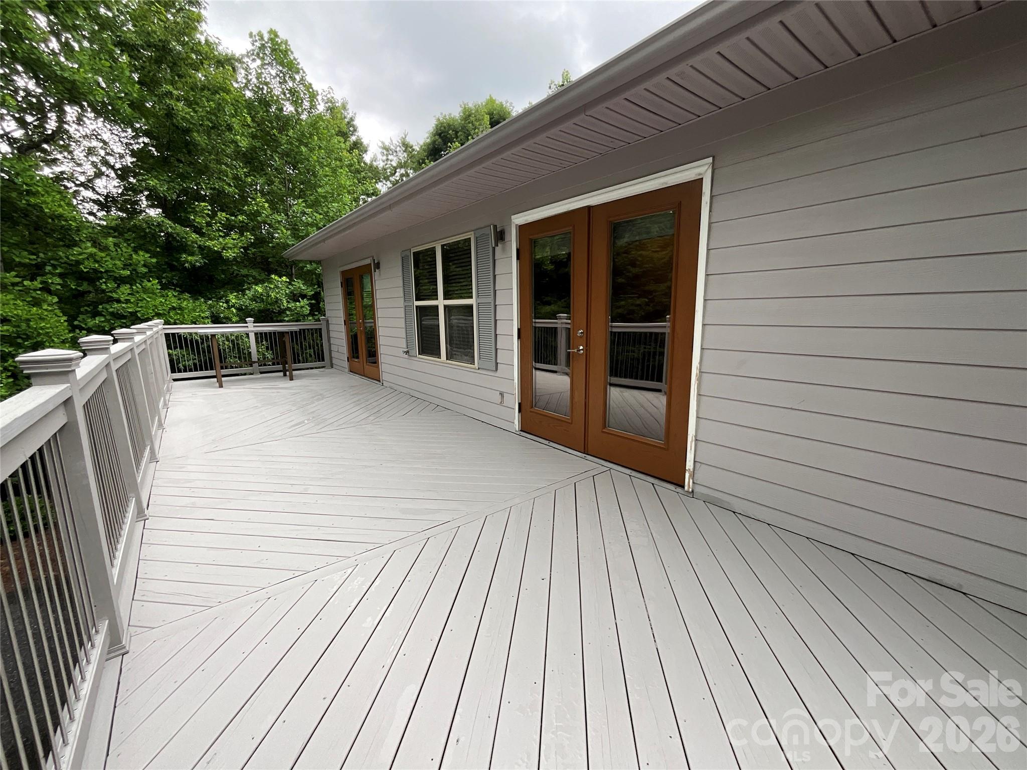 121 Fern Loop Property Photo 30