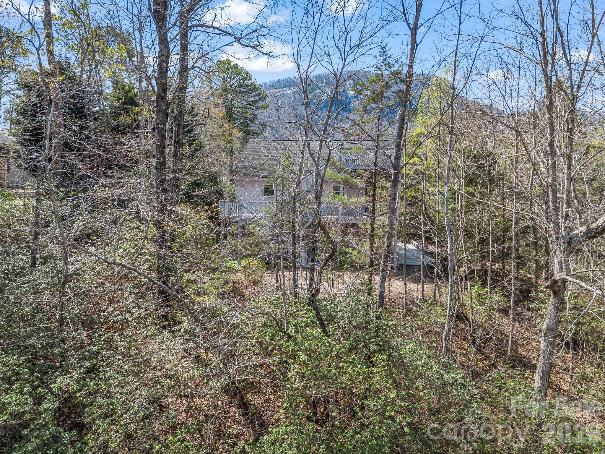 121 Fern Loop Property Photo 37