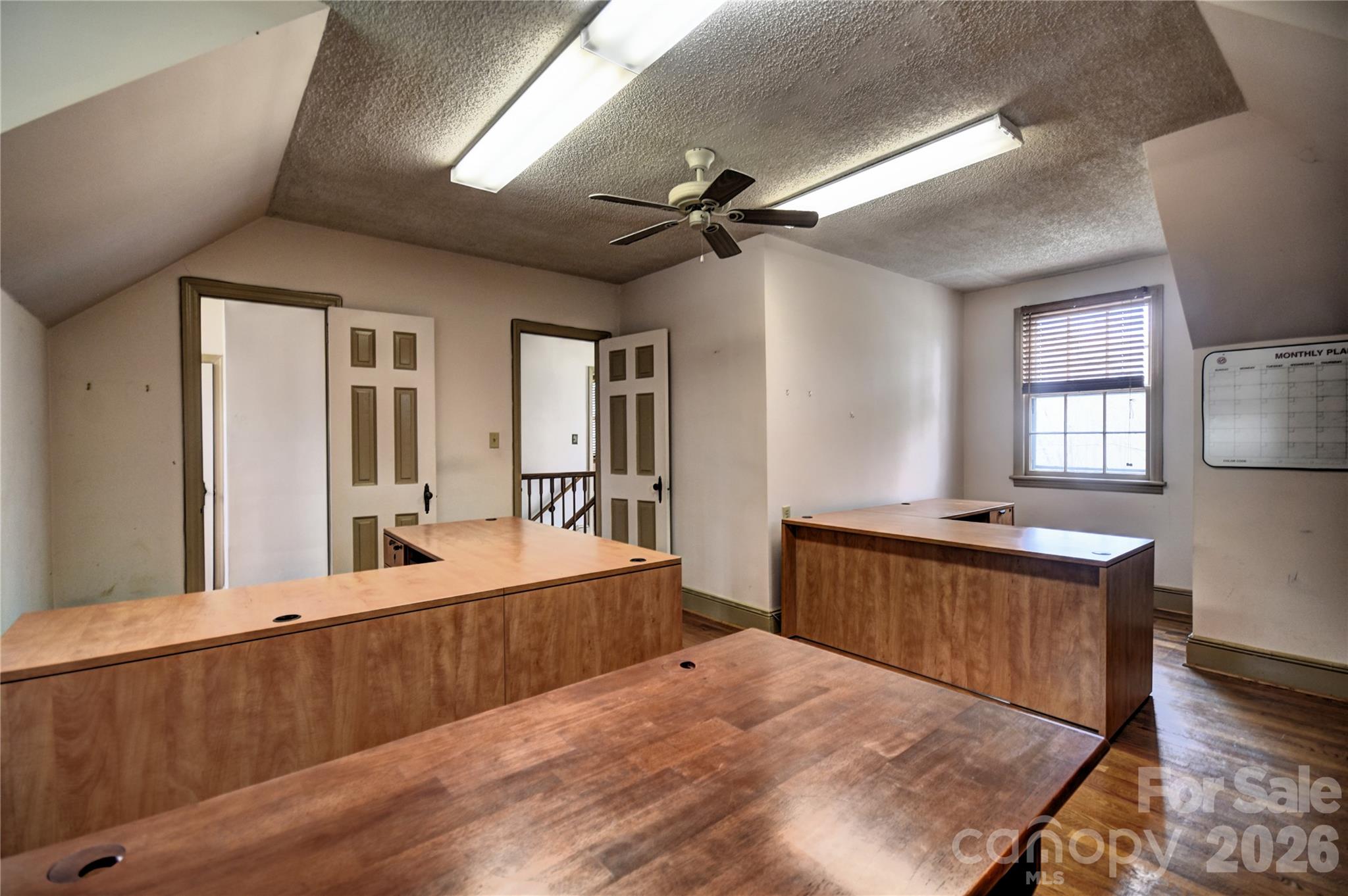 492 S Main Street Property Photo 28