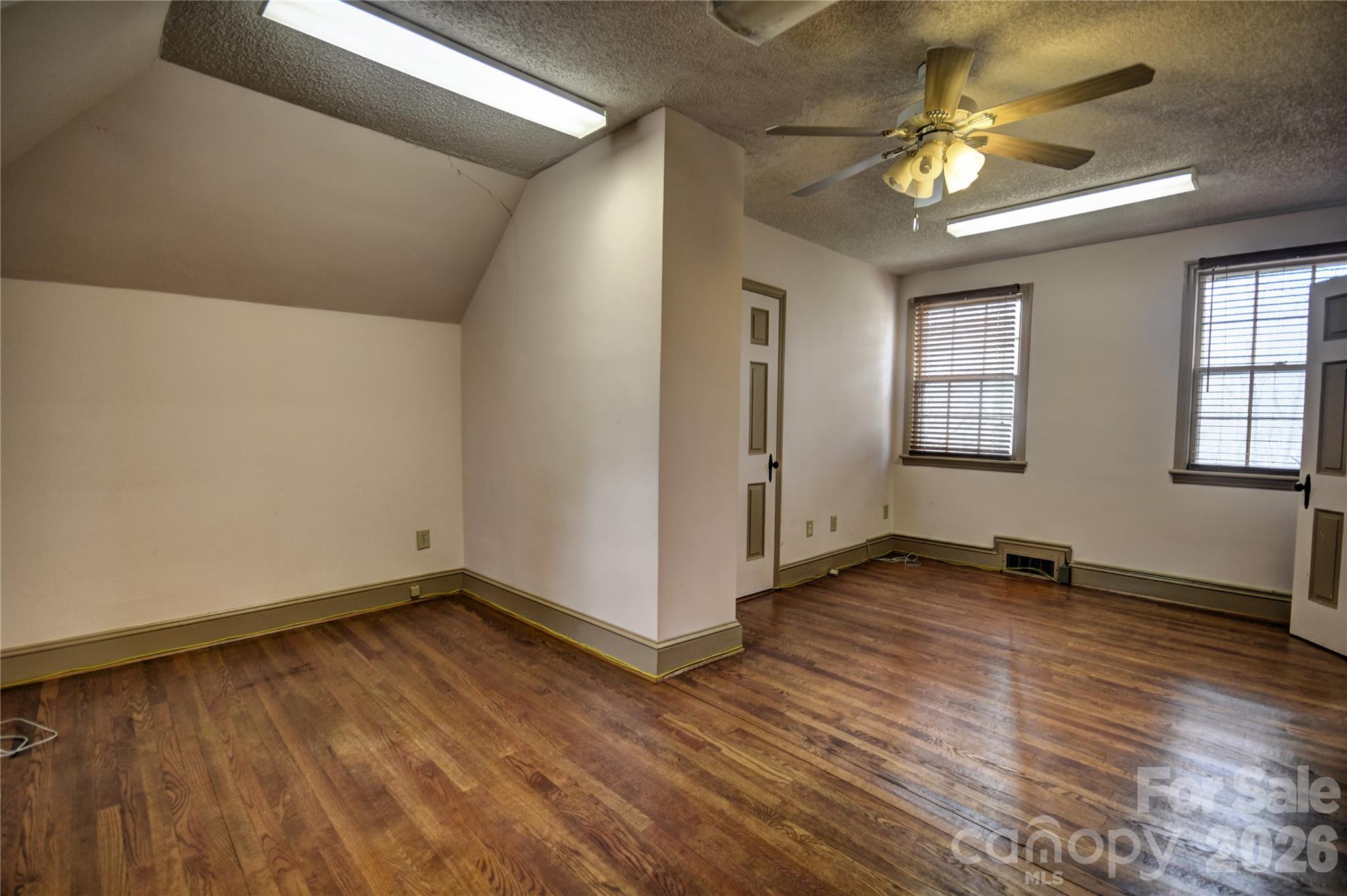 492 S Main Street Property Photo 32
