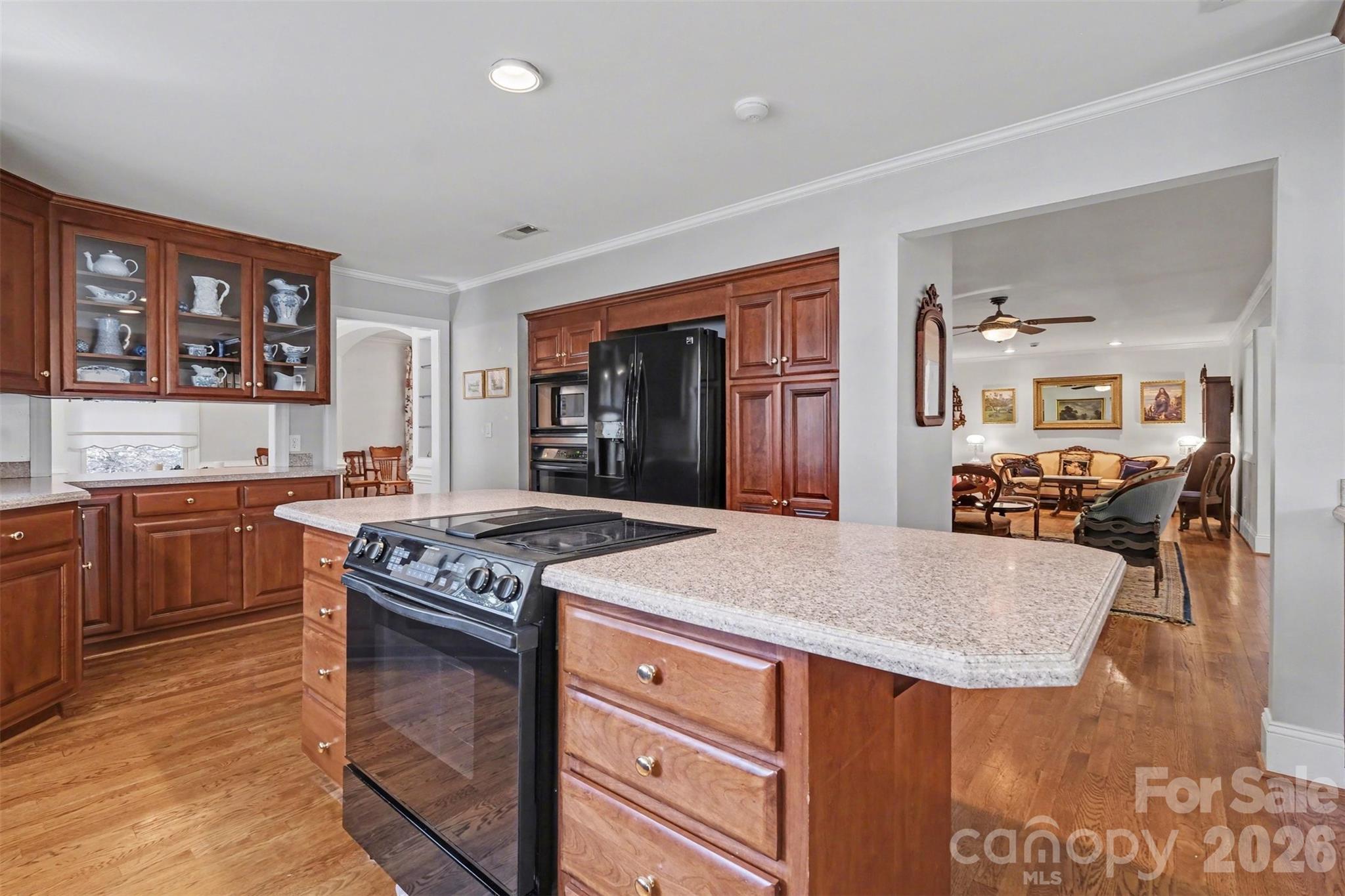746 Grandview Drive Property Photo 19
