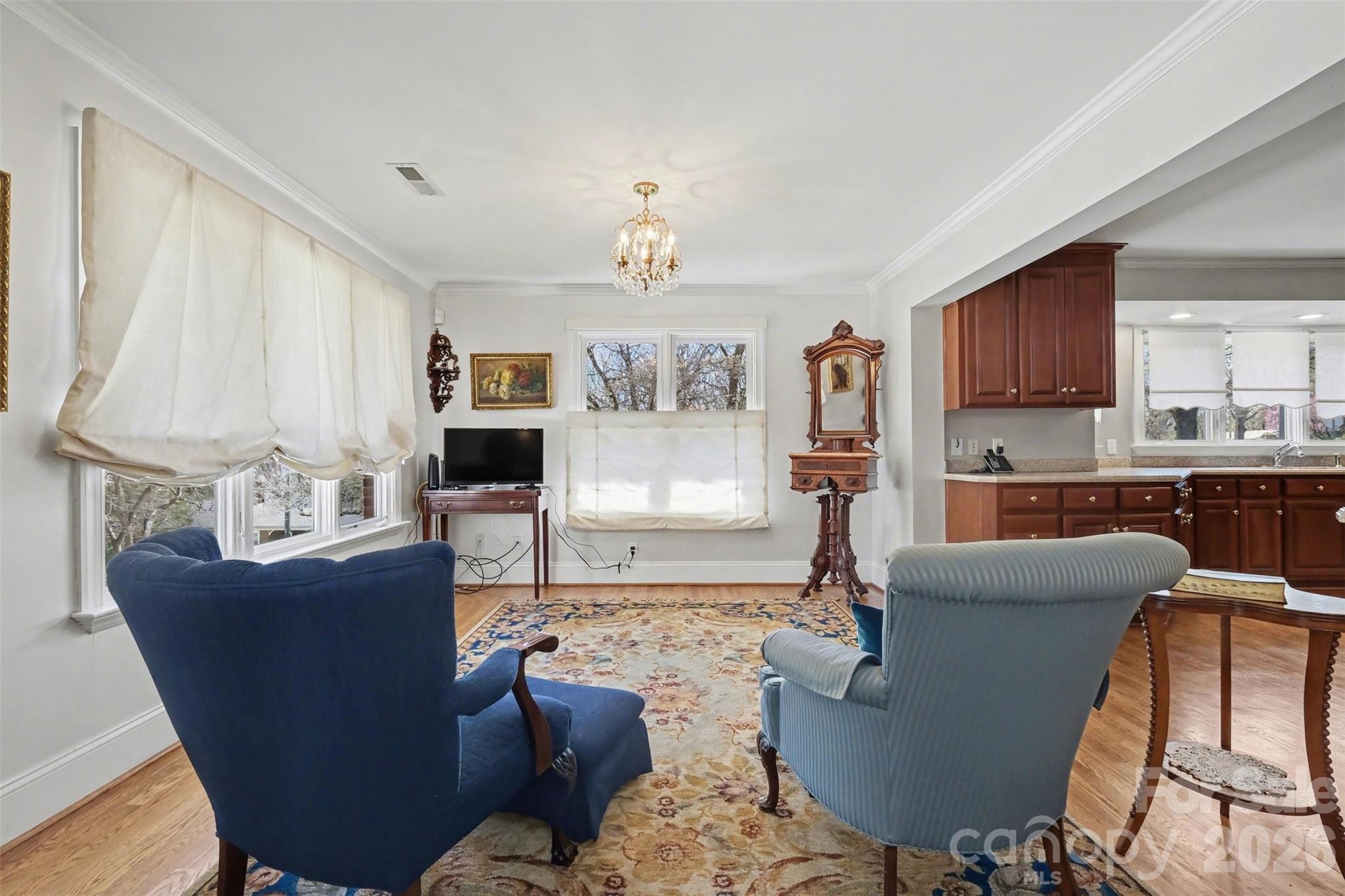 746 Grandview Drive Property Photo 23