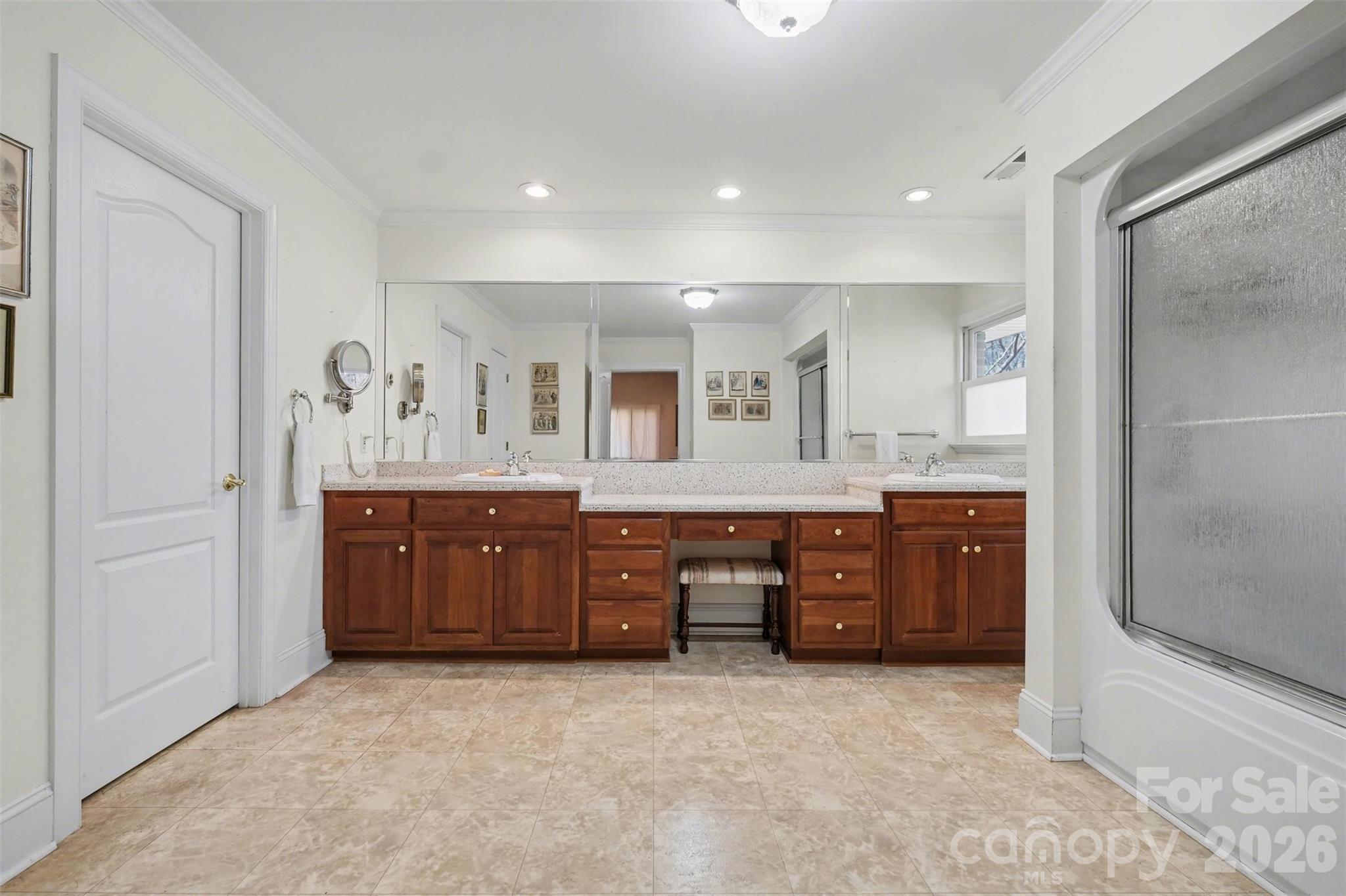 746 Grandview Drive Property Photo 38