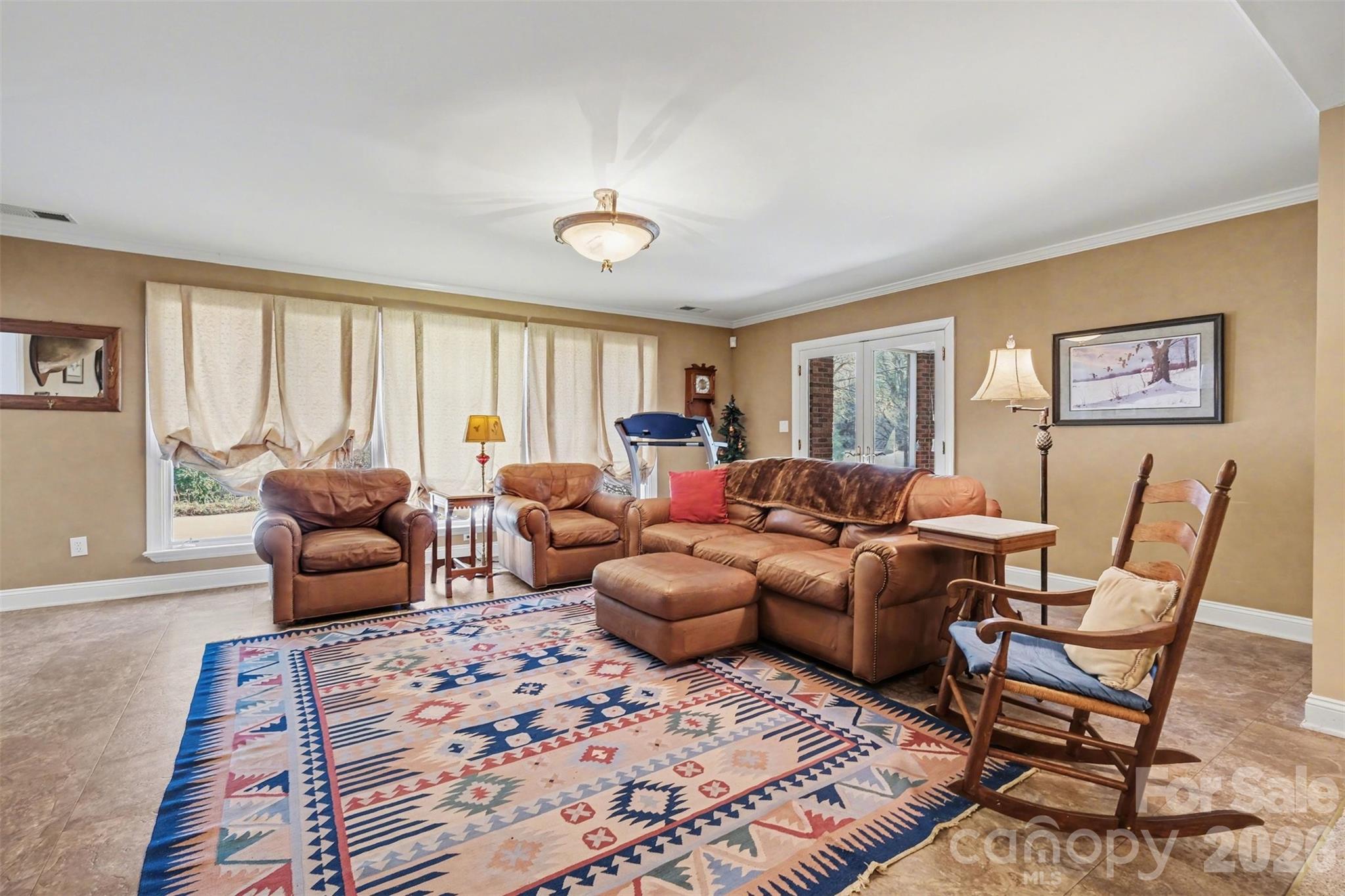 746 Grandview Drive Property Photo 41