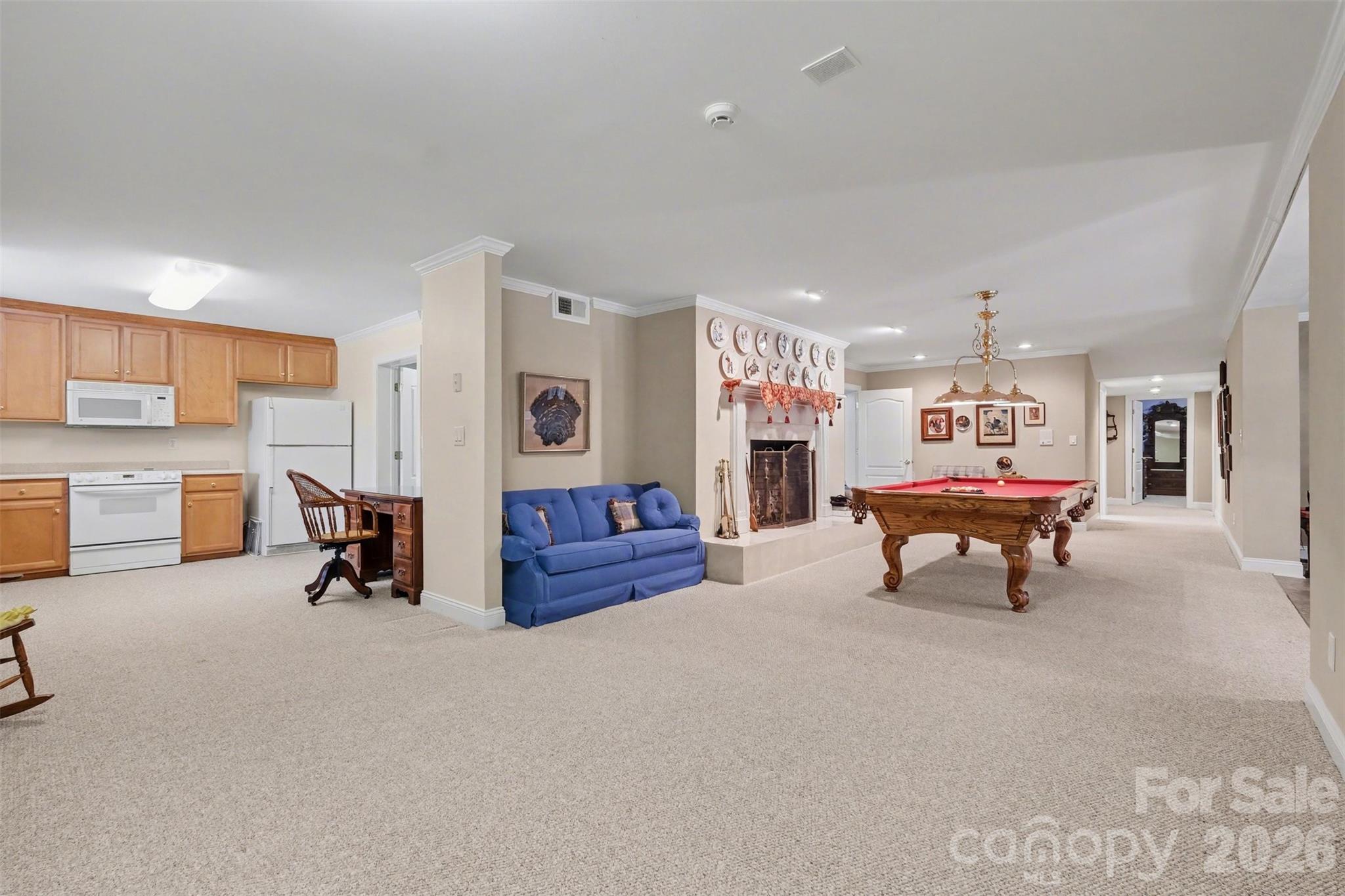 746 Grandview Drive Property Photo 43