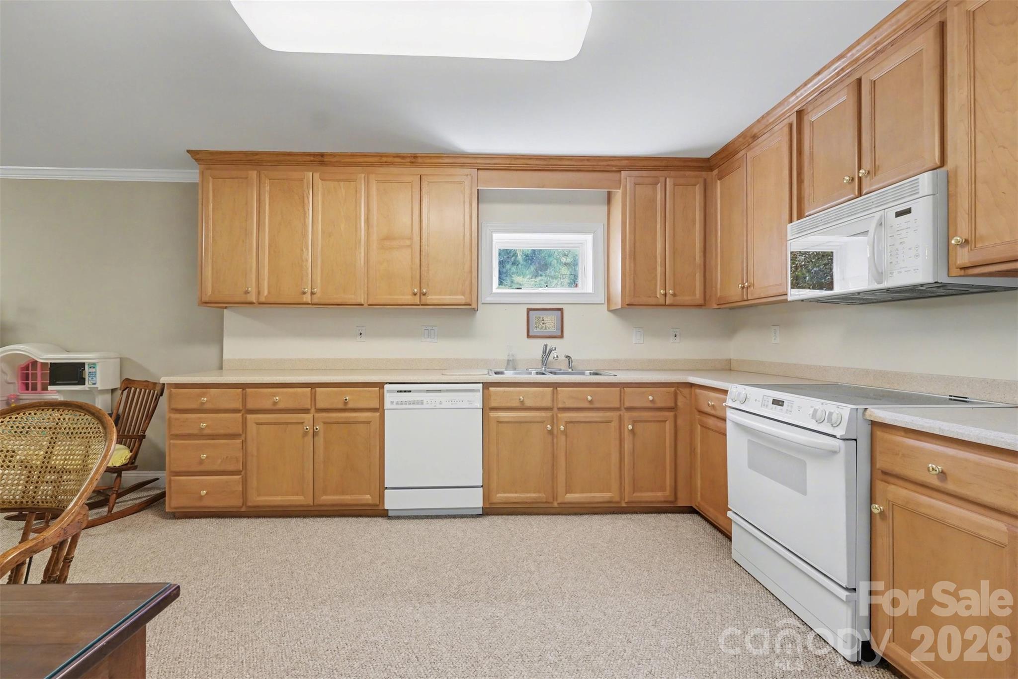 746 Grandview Drive Property Photo 45