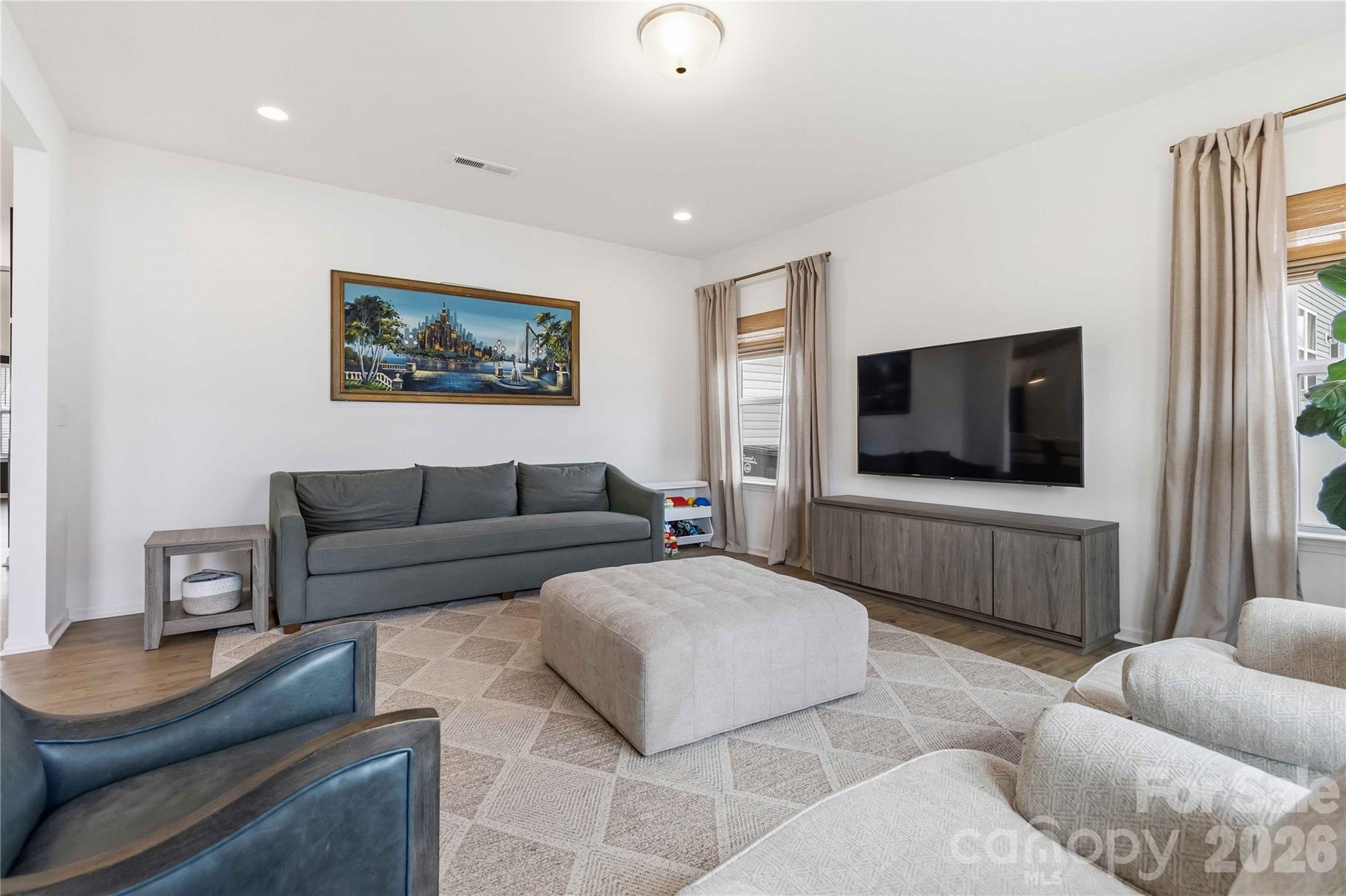 6351 Clarisse Drive Property Photo 13