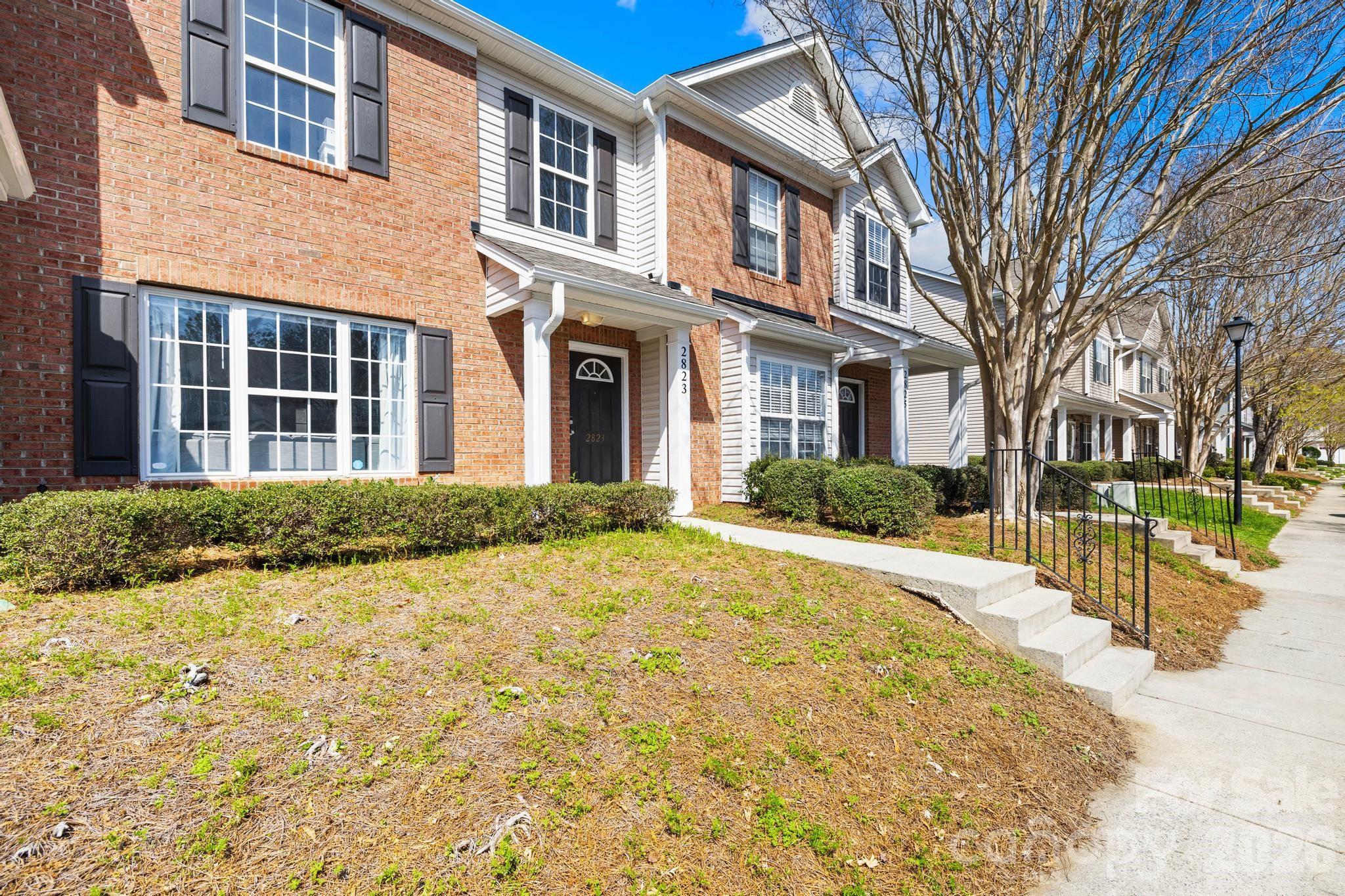 2823 Summergrove Court Property Photo 4