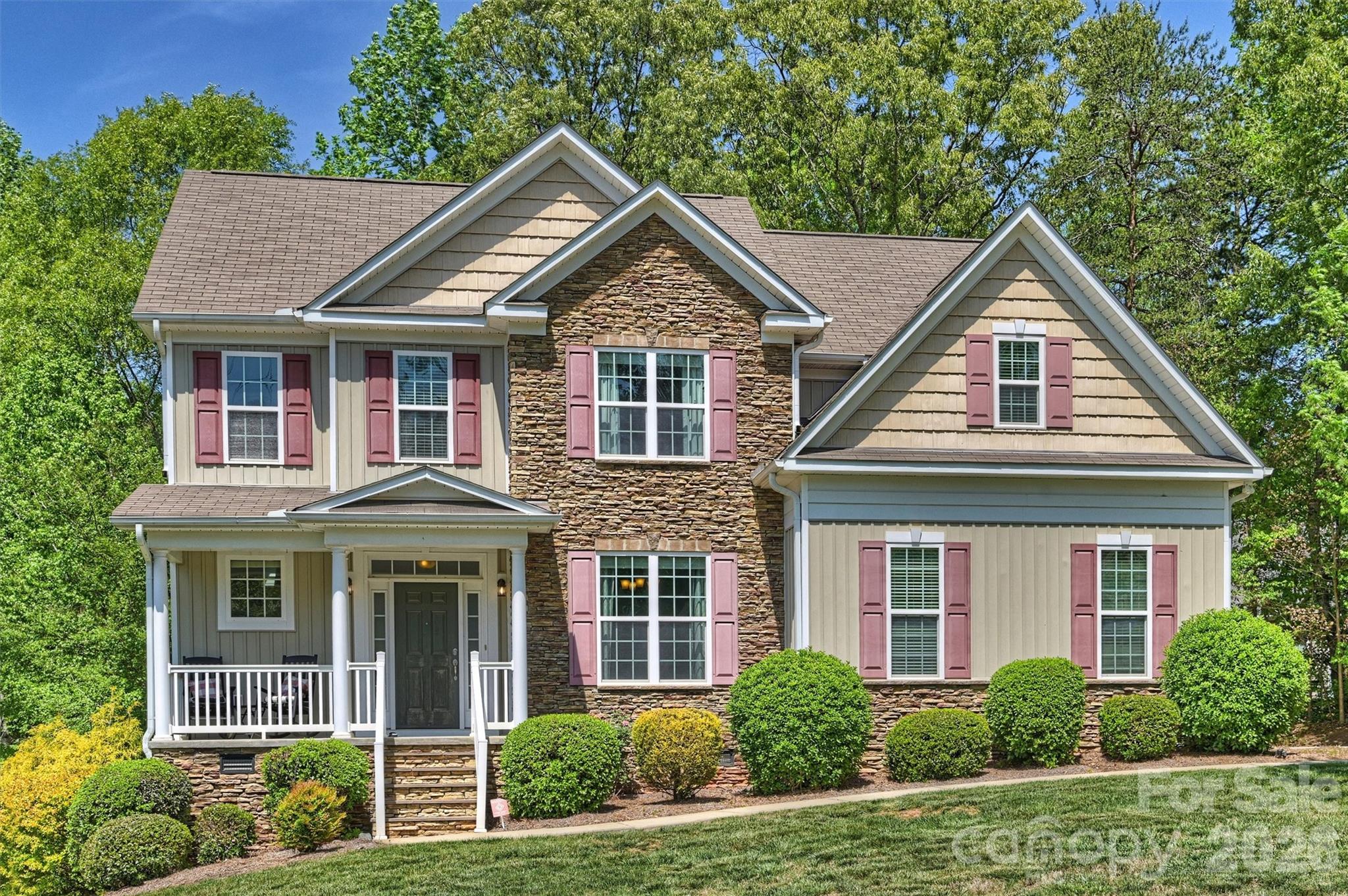 1135 Brookdale Lane Property Photo 1