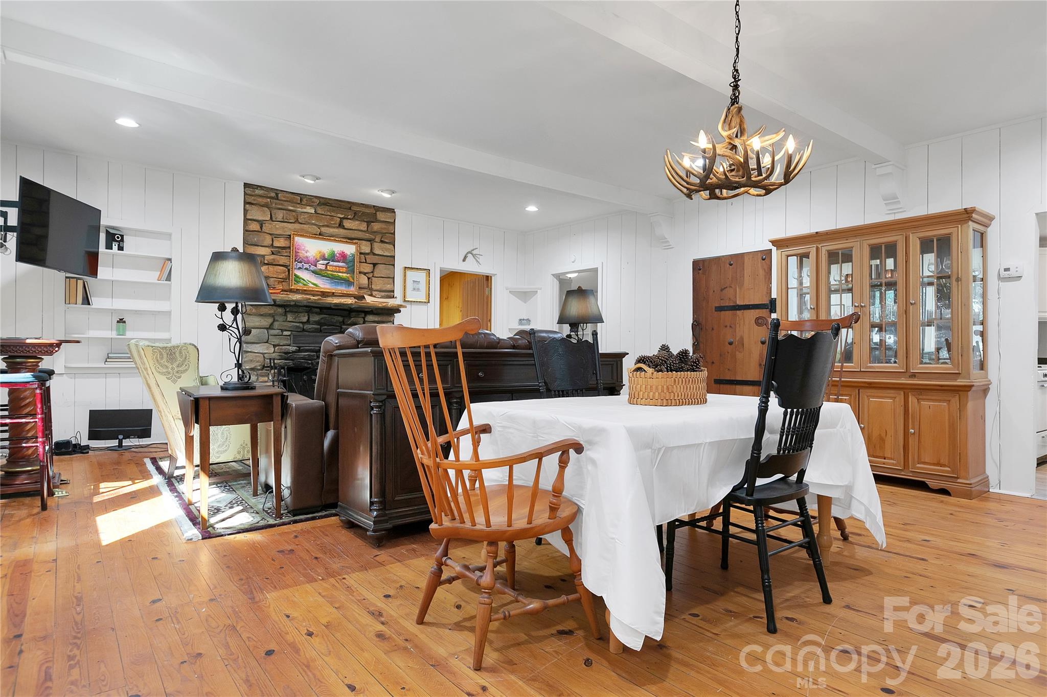 231 Cedar Lane Property Photo 4