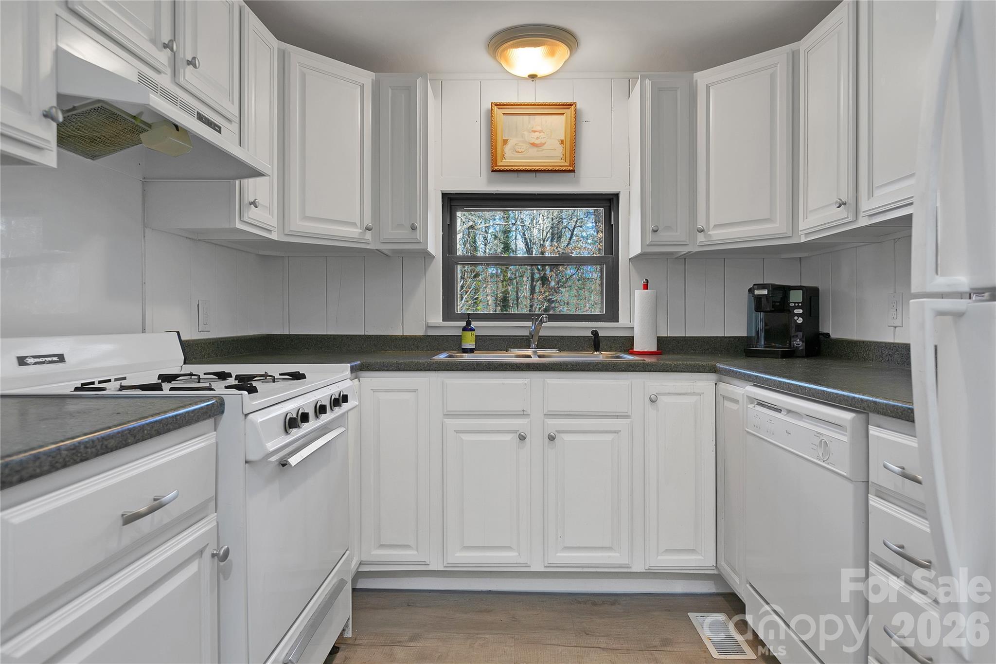 231 Cedar Lane Property Photo 9