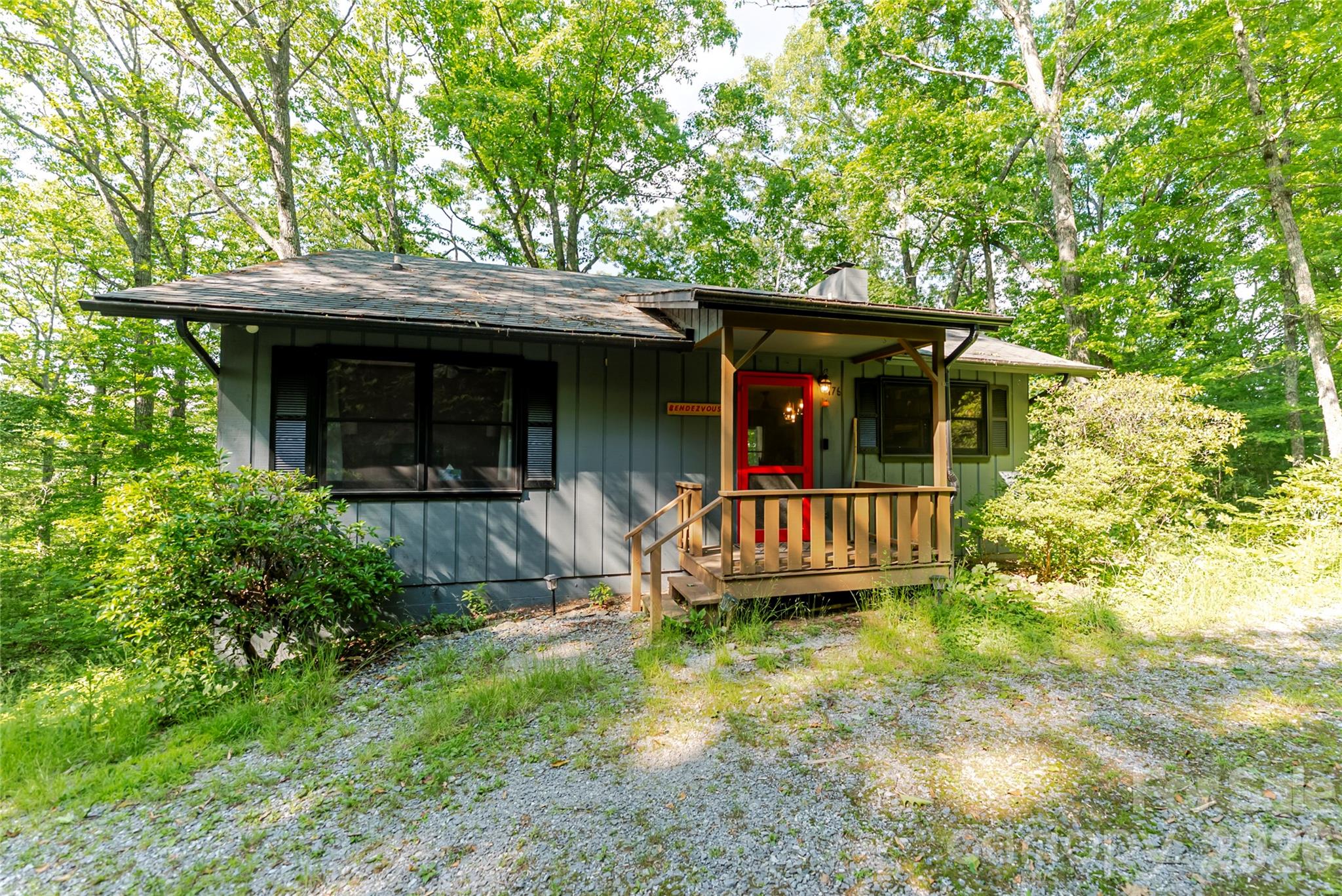 176 Mcguffey Ridge Road Property Photo 2