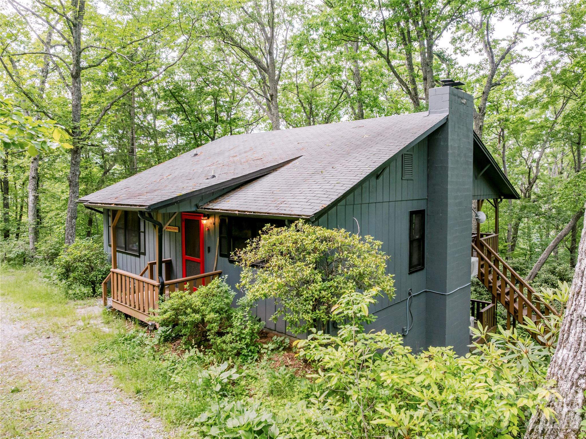 176 Mcguffey Ridge Road Property Photo 3